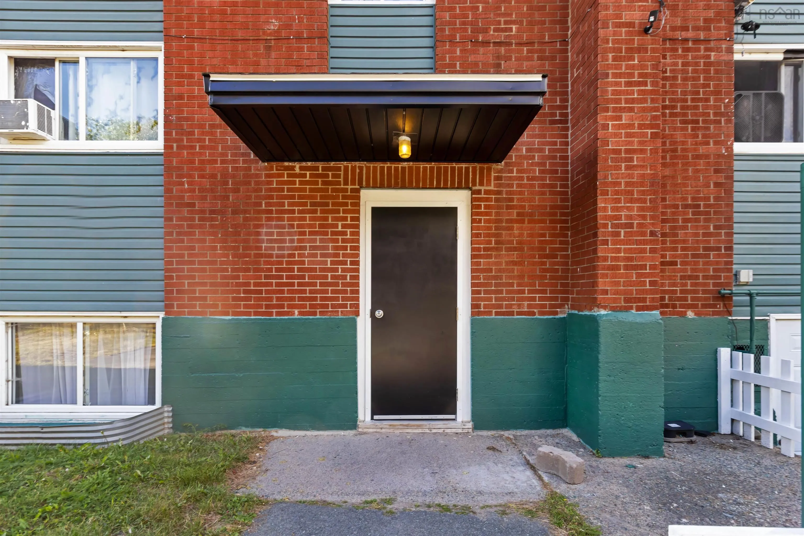 44 Brule Street, Dartmouth, NS B3A 4G4, 22 Bedrooms Bedrooms, ,Residential Income,For Sale,Brule Street,202524884