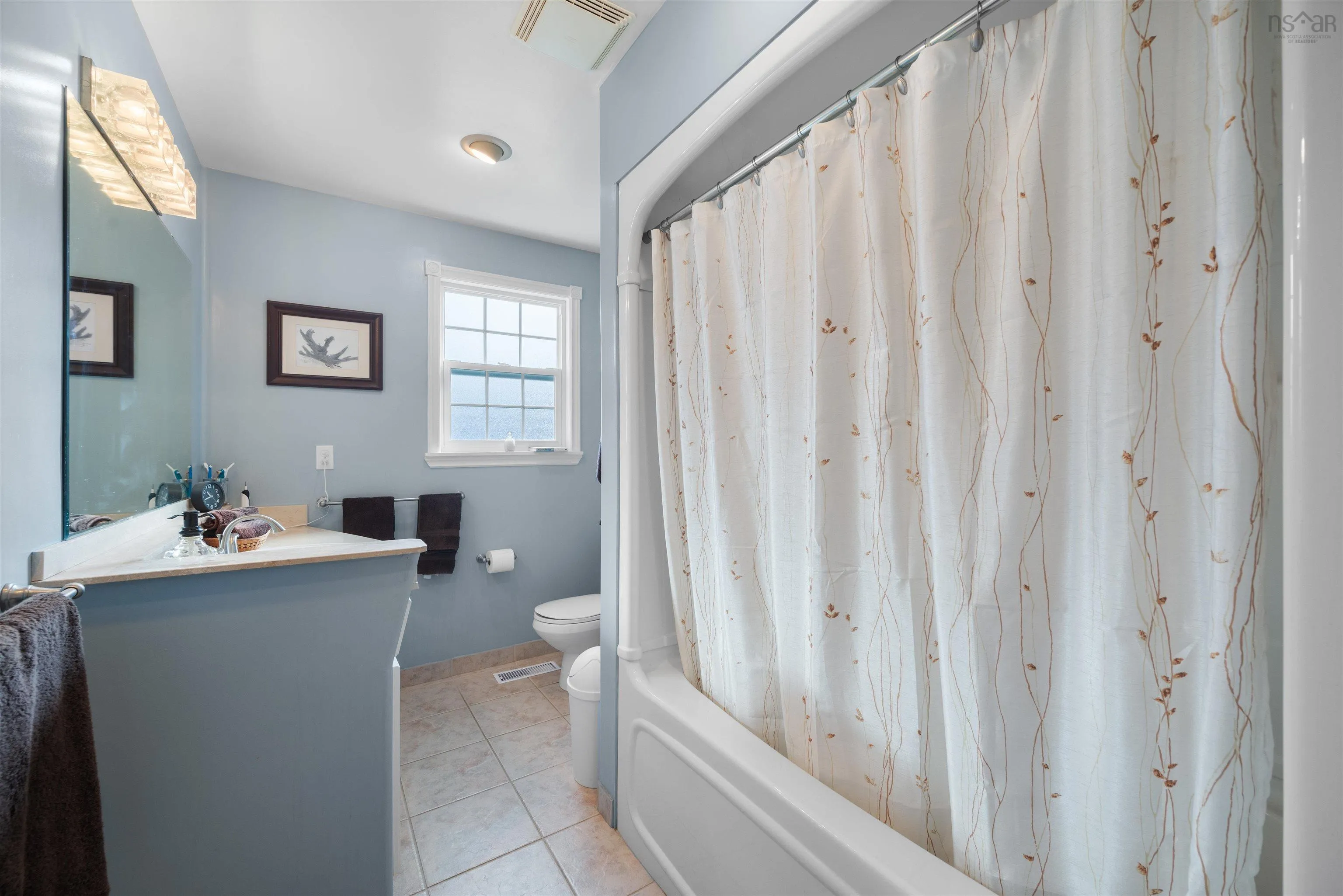 206 Lakeview Road, Lakeview Ns B4c 4c8, 3 Bedrooms Bedrooms, ,2 BathroomsBathrooms,Residential,For Sale,Lakeview,202425804