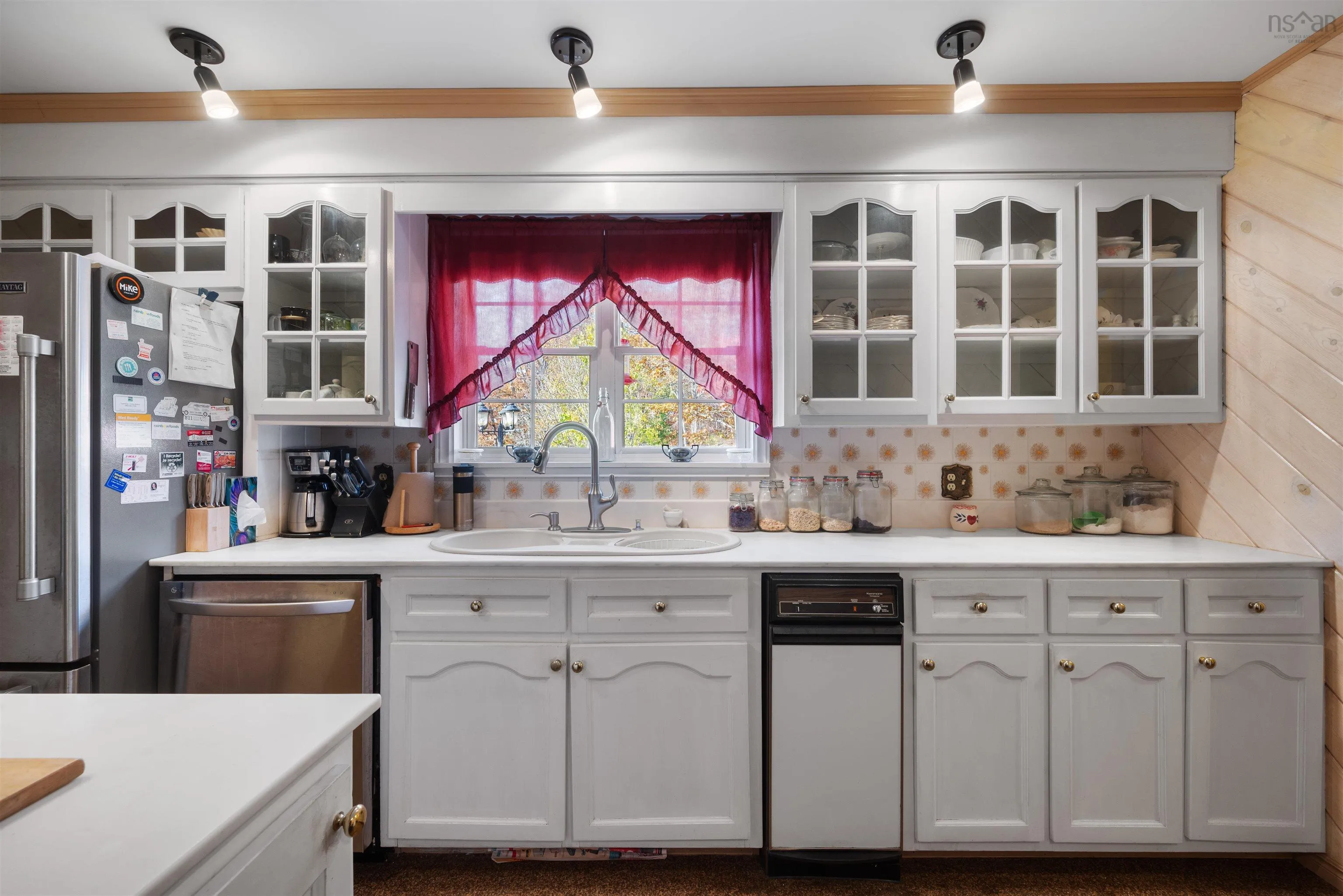 206 Lakeview Road, Lakeview Ns B4c 4c8, 3 Bedrooms Bedrooms, ,2 BathroomsBathrooms,Residential,For Sale,Lakeview,202425804