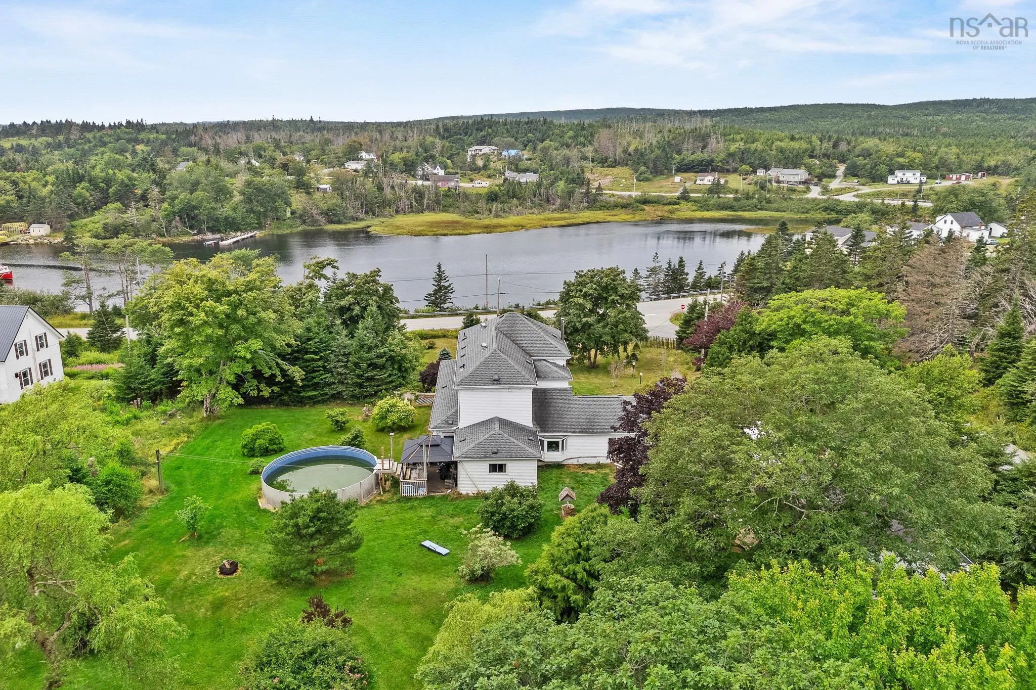 8 Dufferin Mines Road, Port Dufferin, NS B0J 2R0, 6 Bedrooms Bedrooms, ,3 BathroomsBathrooms,Residential,For Sale,Dufferin Mines,202520012