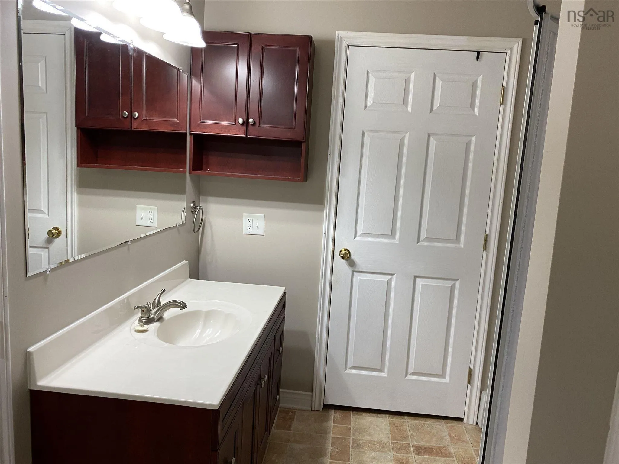 8 Dufferin Mines Road, Port Dufferin, NS B0J 2R0, 6 Bedrooms Bedrooms, ,3 BathroomsBathrooms,Residential,For Sale,Dufferin Mines,202520012
