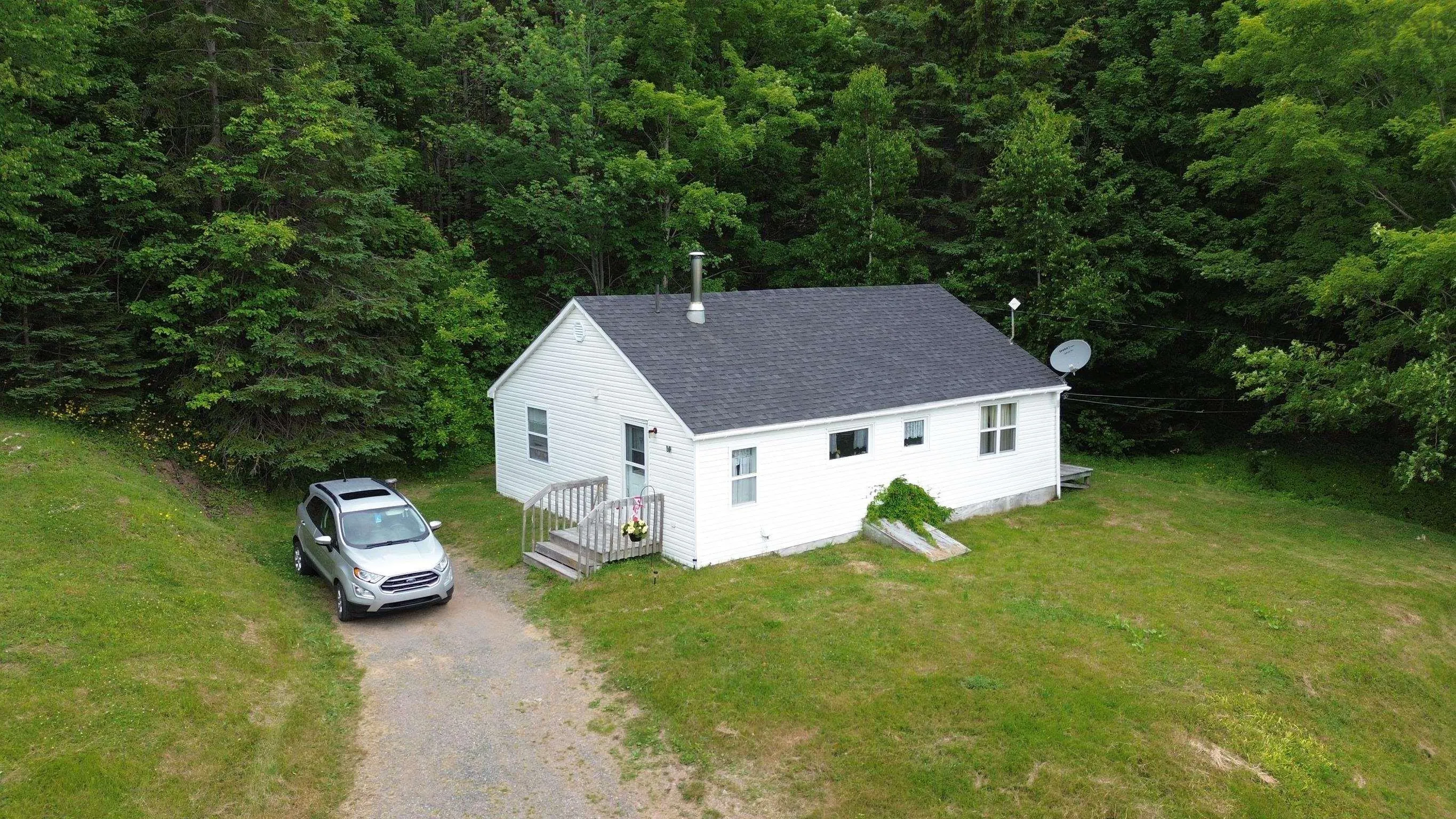 11301 Highway 105, Aberdeen, NS B0E 3M0, 3 Bedrooms Bedrooms, ,1 BathroomBathrooms,Residential,For Sale,Highway 105,202516988
