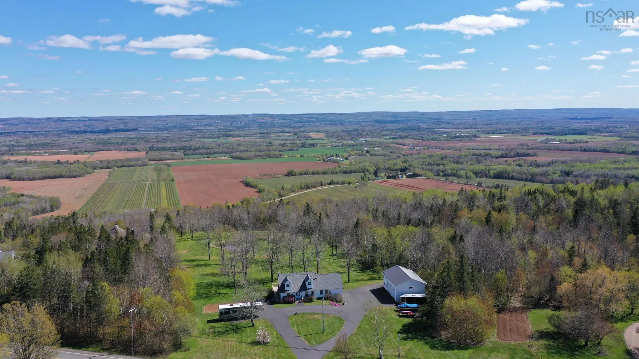 2749 Highway 359, Centreville Ns B0p 1j0, 6 Bedrooms Bedrooms, ,4 BathroomsBathrooms,Residential,For Sale,Highway 359,202509547