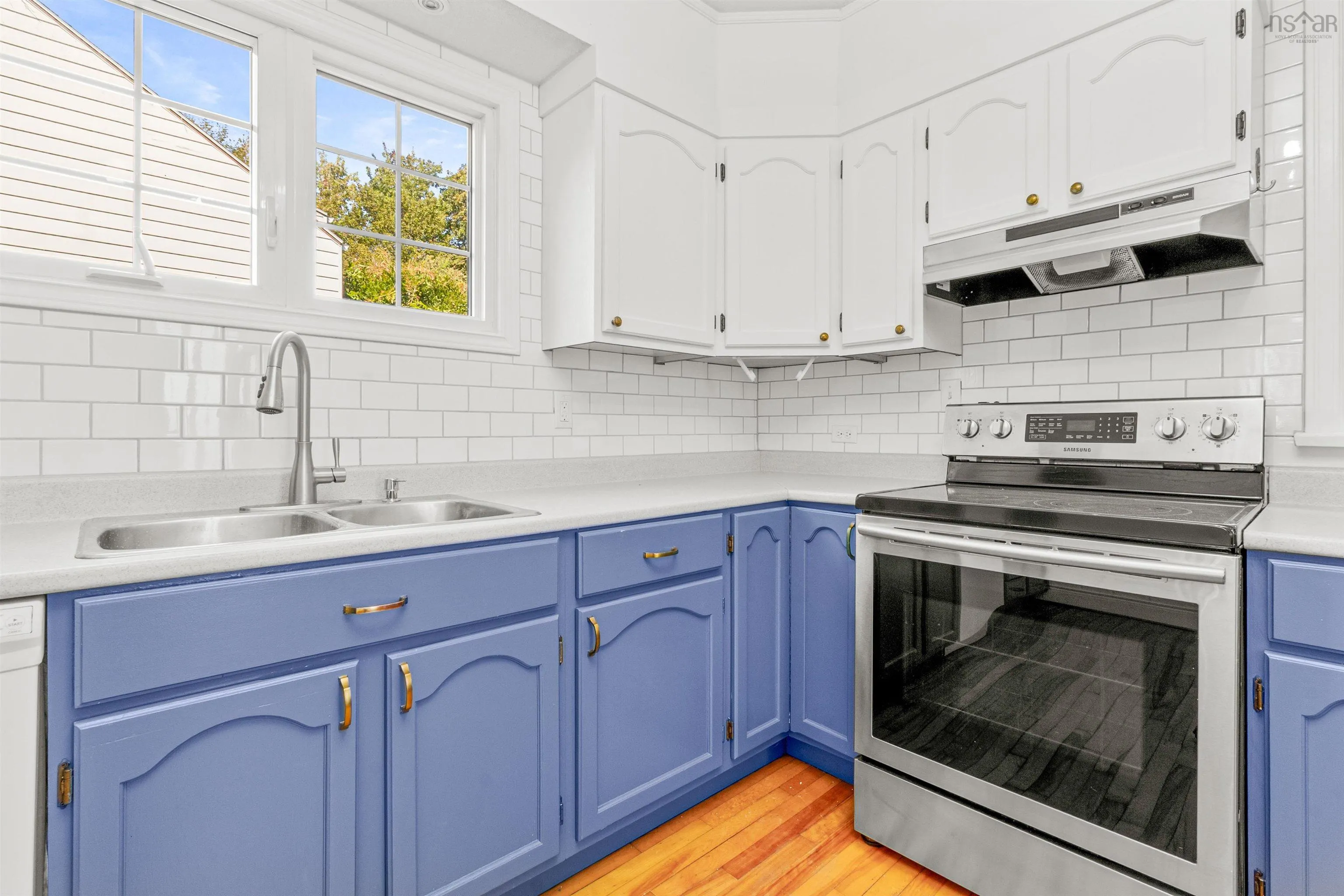 137 Pleasant, Dartmouth, NS B2Y 3P8, 3 Bedrooms Bedrooms, ,2 BathroomsBathrooms,Residential,For Sale,Pleasant,202523719