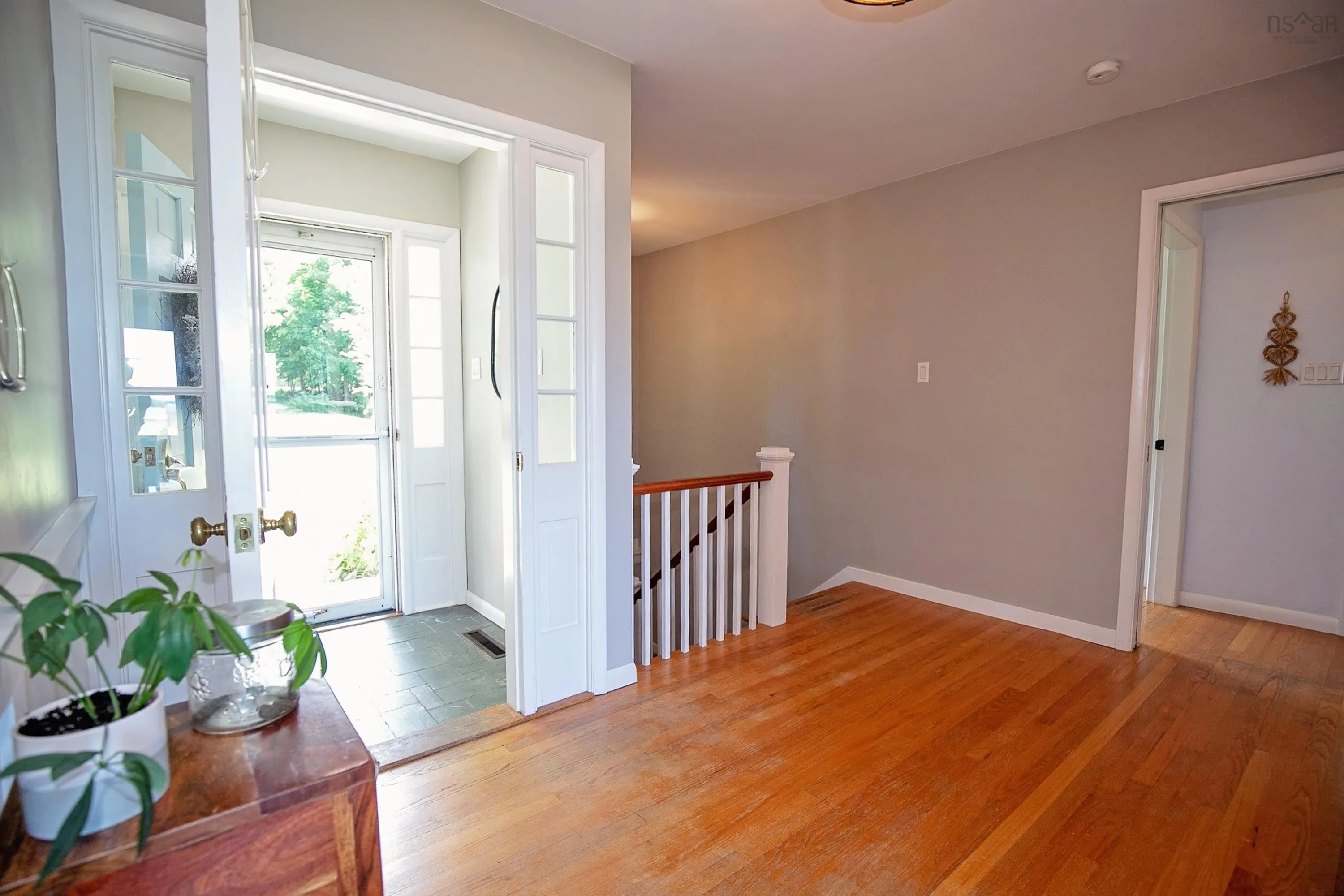212 Victoria Street E, Amherst, NS B4H 1Y9, 4 Bedrooms Bedrooms, ,2 BathroomsBathrooms,Residential,For Sale,Victoria,202518515