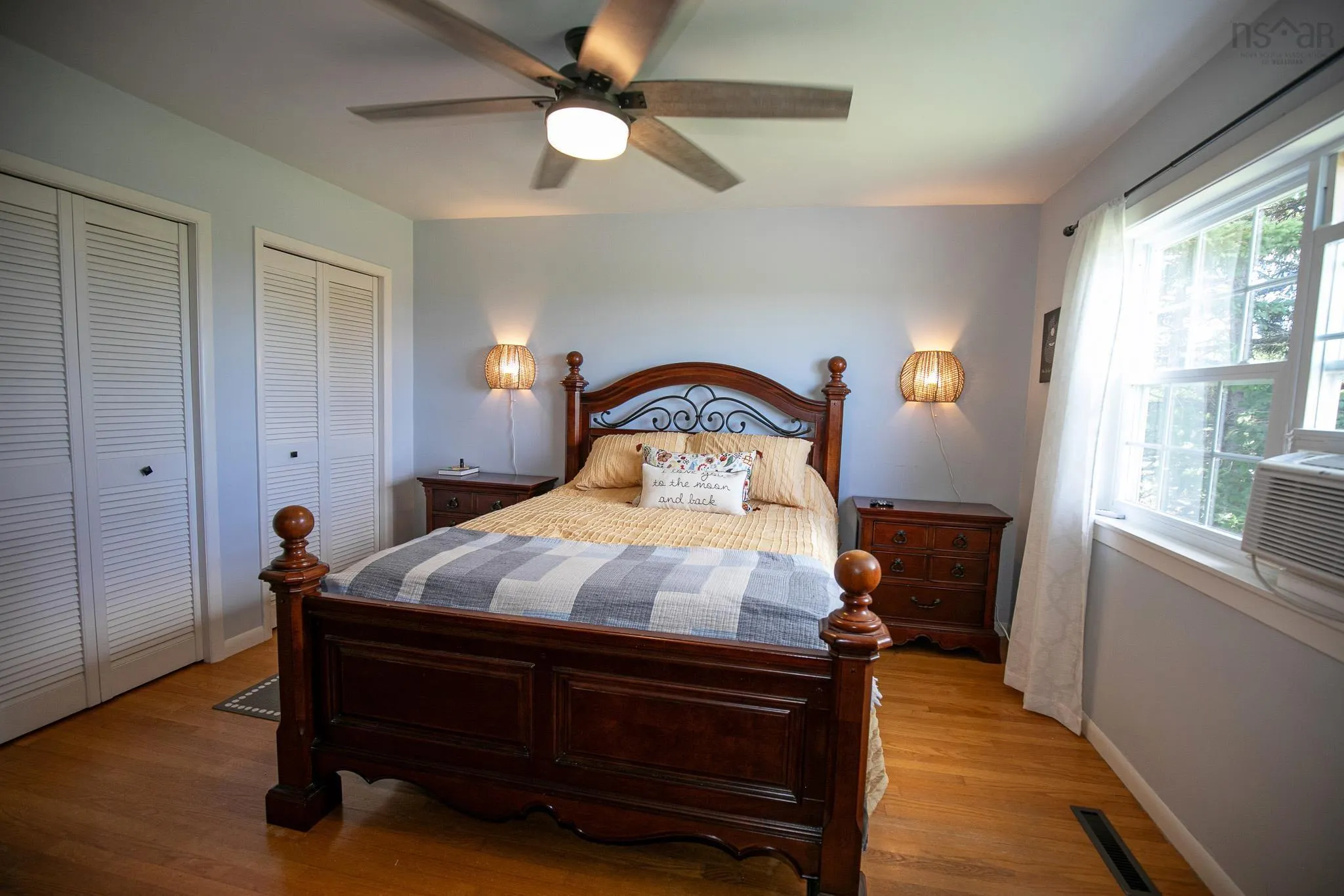 212 Victoria Street E, Amherst, NS B4H 1Y9, 4 Bedrooms Bedrooms, ,2 BathroomsBathrooms,Residential,For Sale,Victoria,202518515