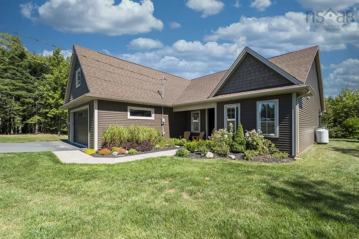68 Bigbear Loop, Porters Lake, NS B3E 0C8, 3 Bedrooms Bedrooms, ,2 BathroomsBathrooms,Residential,For Sale,Bigbear Loop,202522852