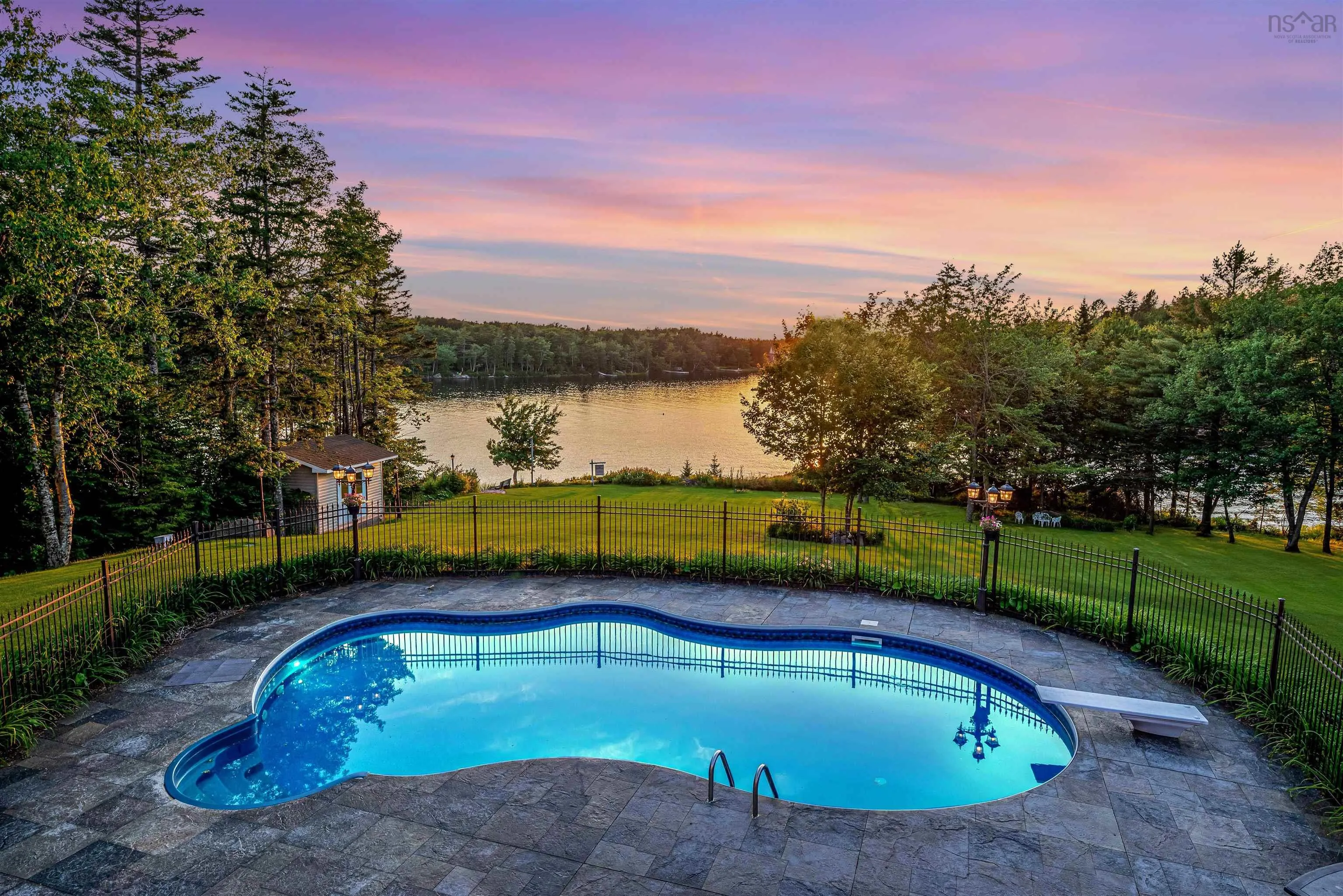 47 Long Lake Drive, Kingswood, NS B4B 1K6, 8 Bedrooms Bedrooms, ,6 BathroomsBathrooms,Residential,For Sale,Long Lake,202522521