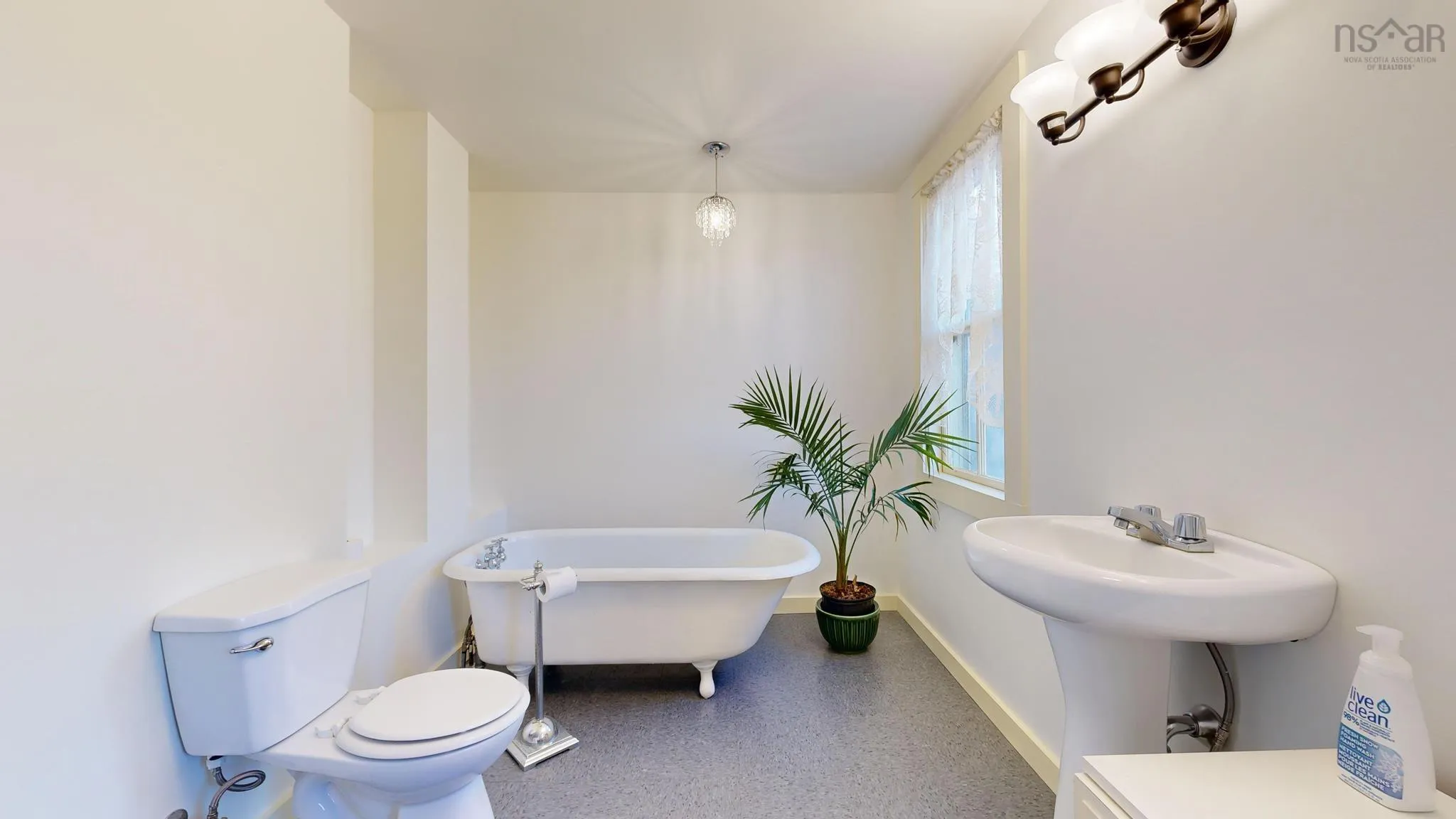 62 Chapel Street, Annapolis Royal Ns B0s 1a0, 2 Bedrooms Bedrooms, ,2 BathroomsBathrooms,Residential,For Sale,Chapel,202506211