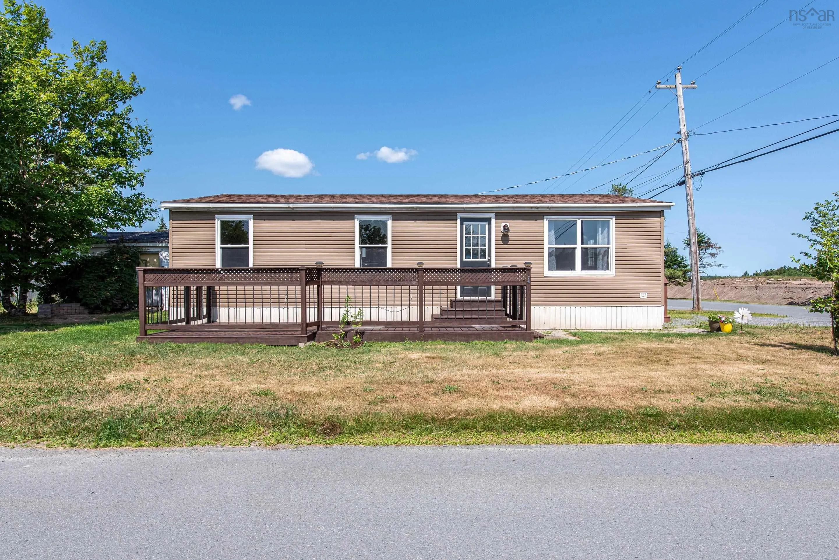 1 Elcona Avenue, Middle Sackville, NS B4E 3B2, 3 Bedrooms Bedrooms, ,1 BathroomBathrooms,Residential,For Sale,Elcona,202520859