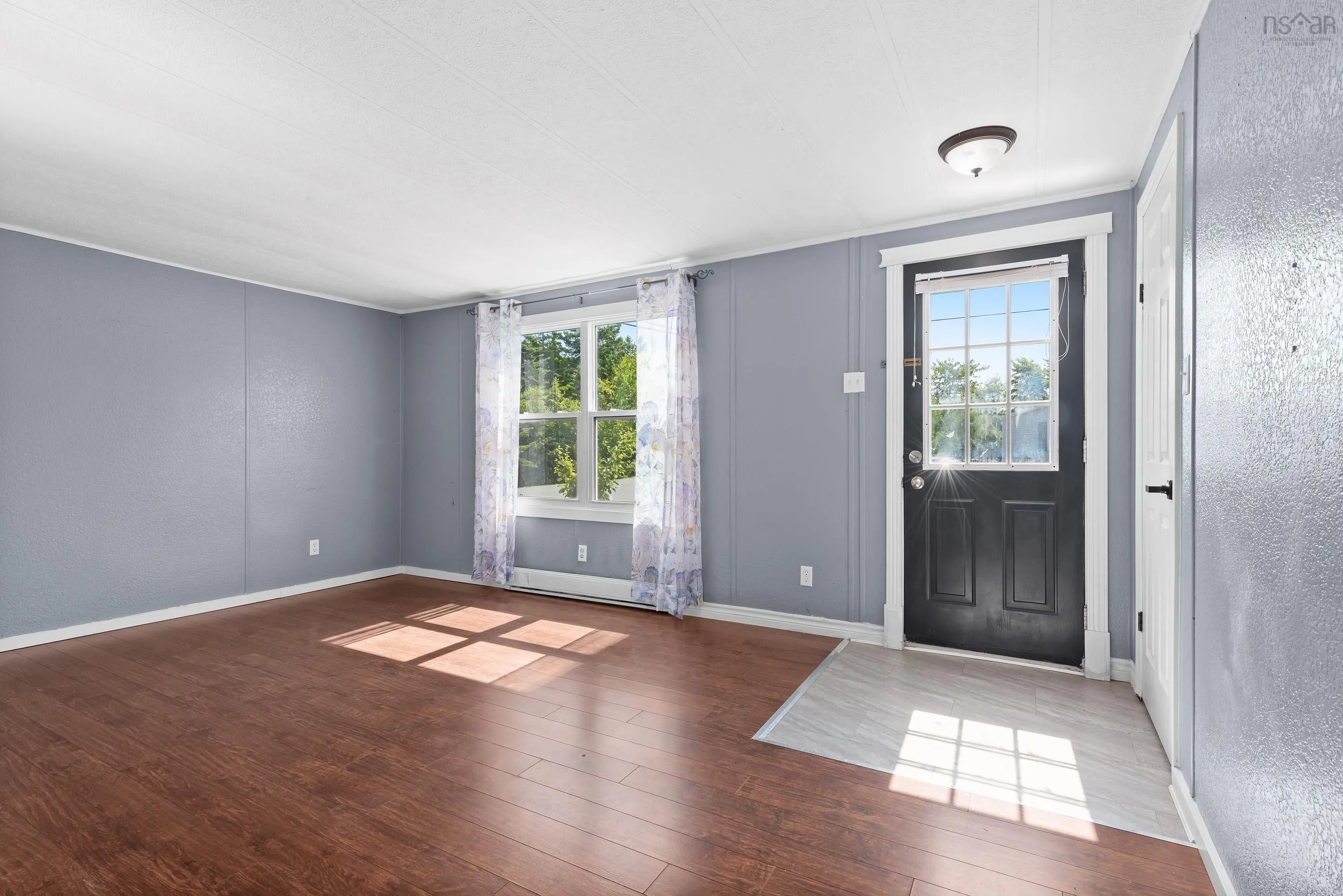 1 Elcona Avenue, Middle Sackville, NS B4E 3B2, 3 Bedrooms Bedrooms, ,1 BathroomBathrooms,Residential,For Sale,Elcona,202520859