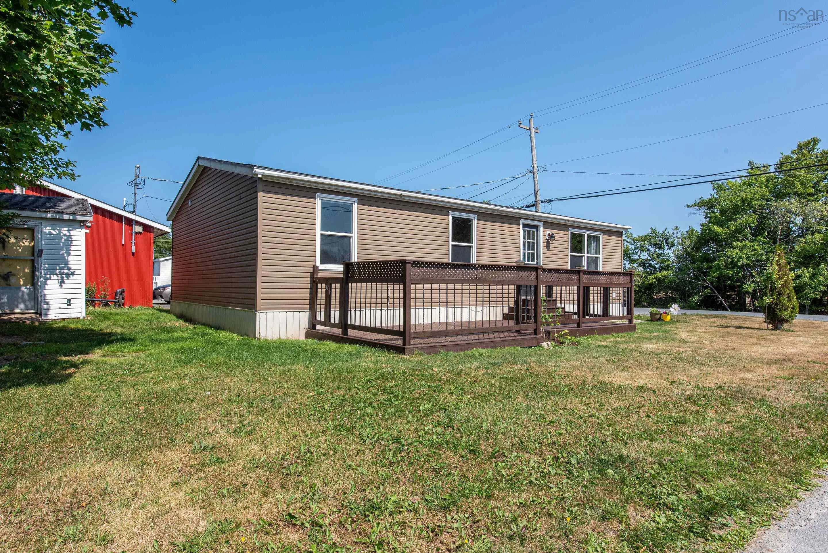 1 Elcona Avenue, Middle Sackville, NS B4E 3B2, 3 Bedrooms Bedrooms, ,1 BathroomBathrooms,Residential,For Sale,Elcona,202520859