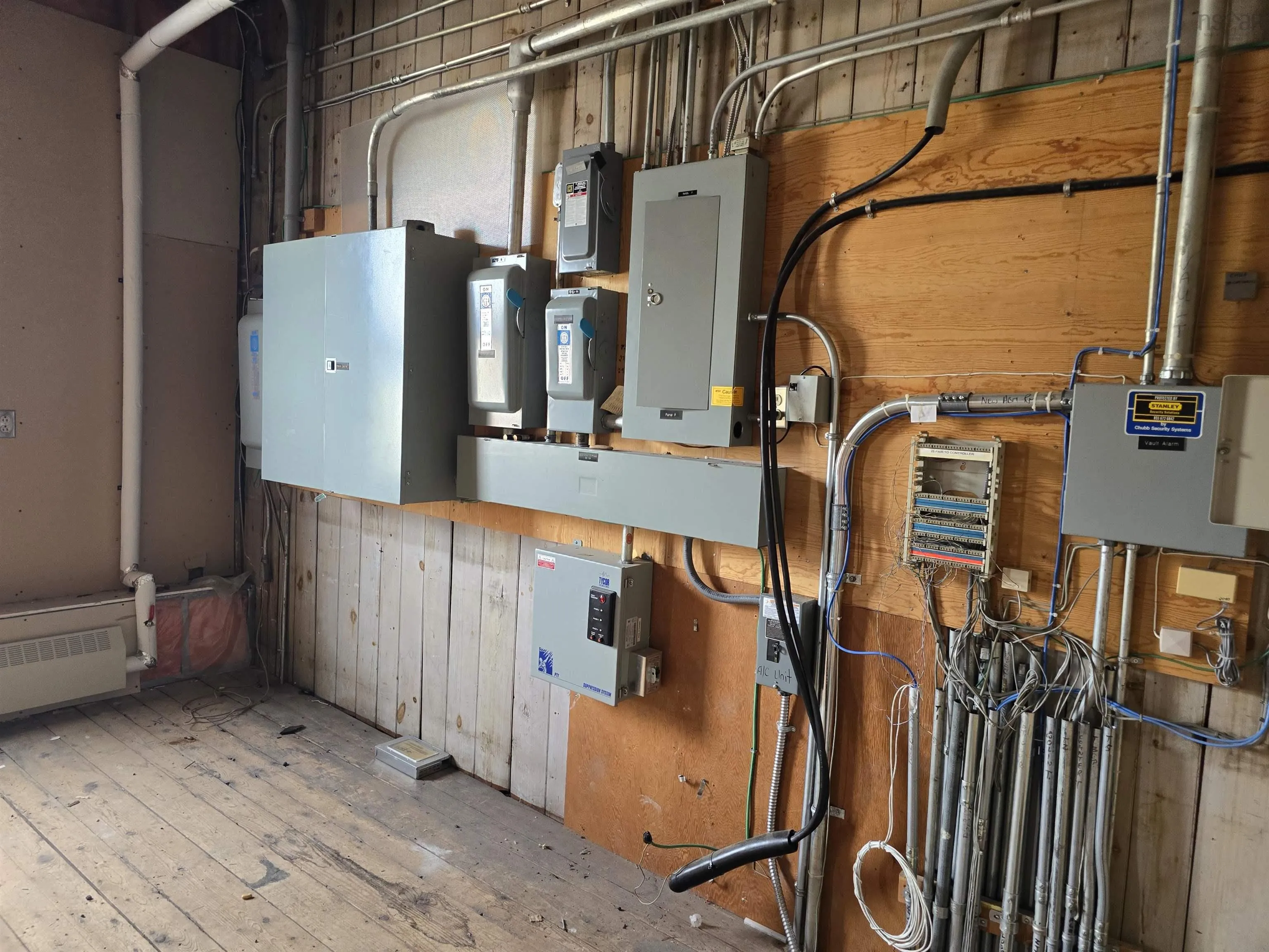 183 Main Street, Liverpool Ns B0t 1k0, ,Commercial Sale,For Sale,Main,202508503