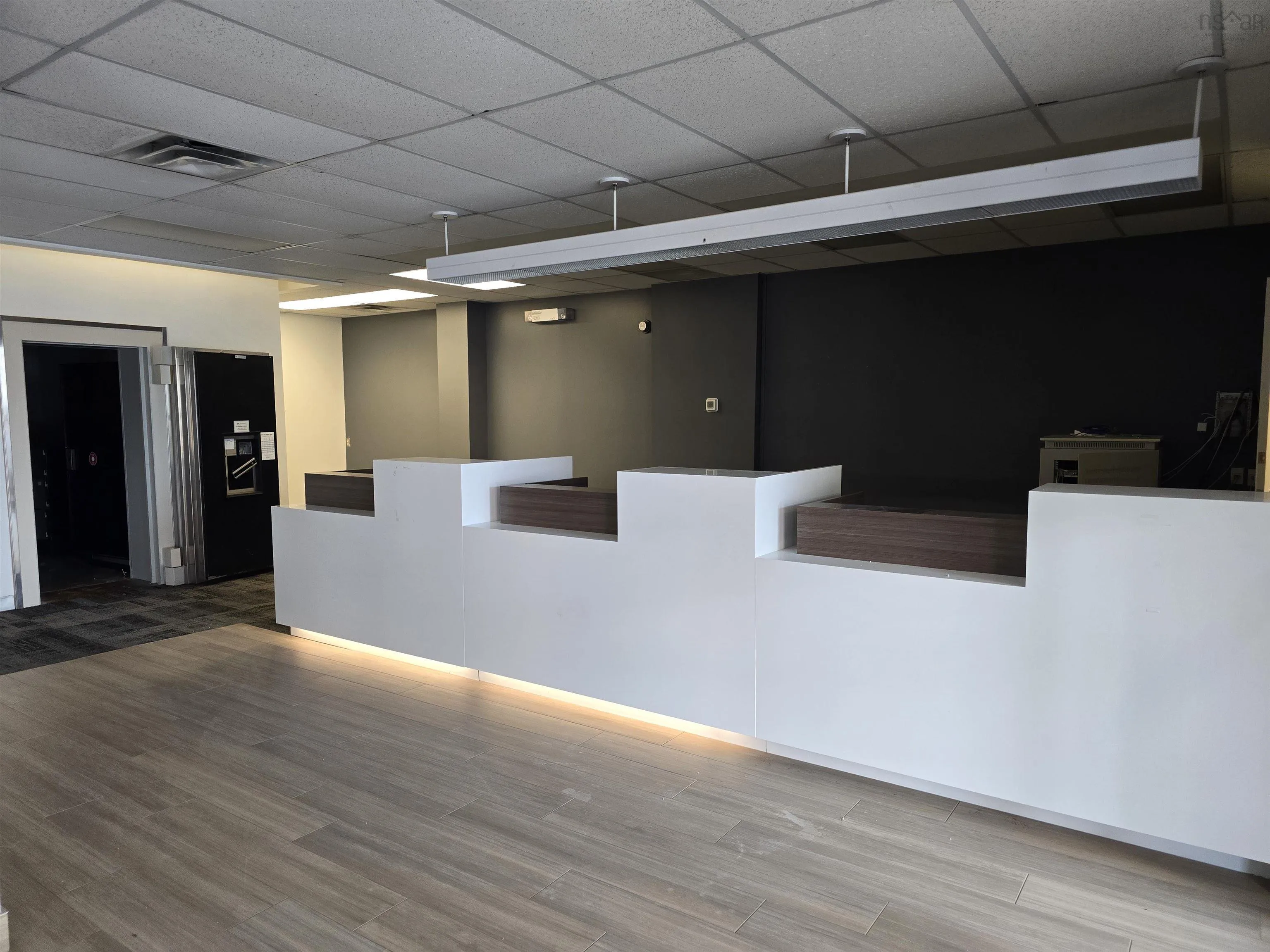 183 Main Street, Liverpool Ns B0t 1k0, ,Commercial Sale,For Sale,Main,202508503