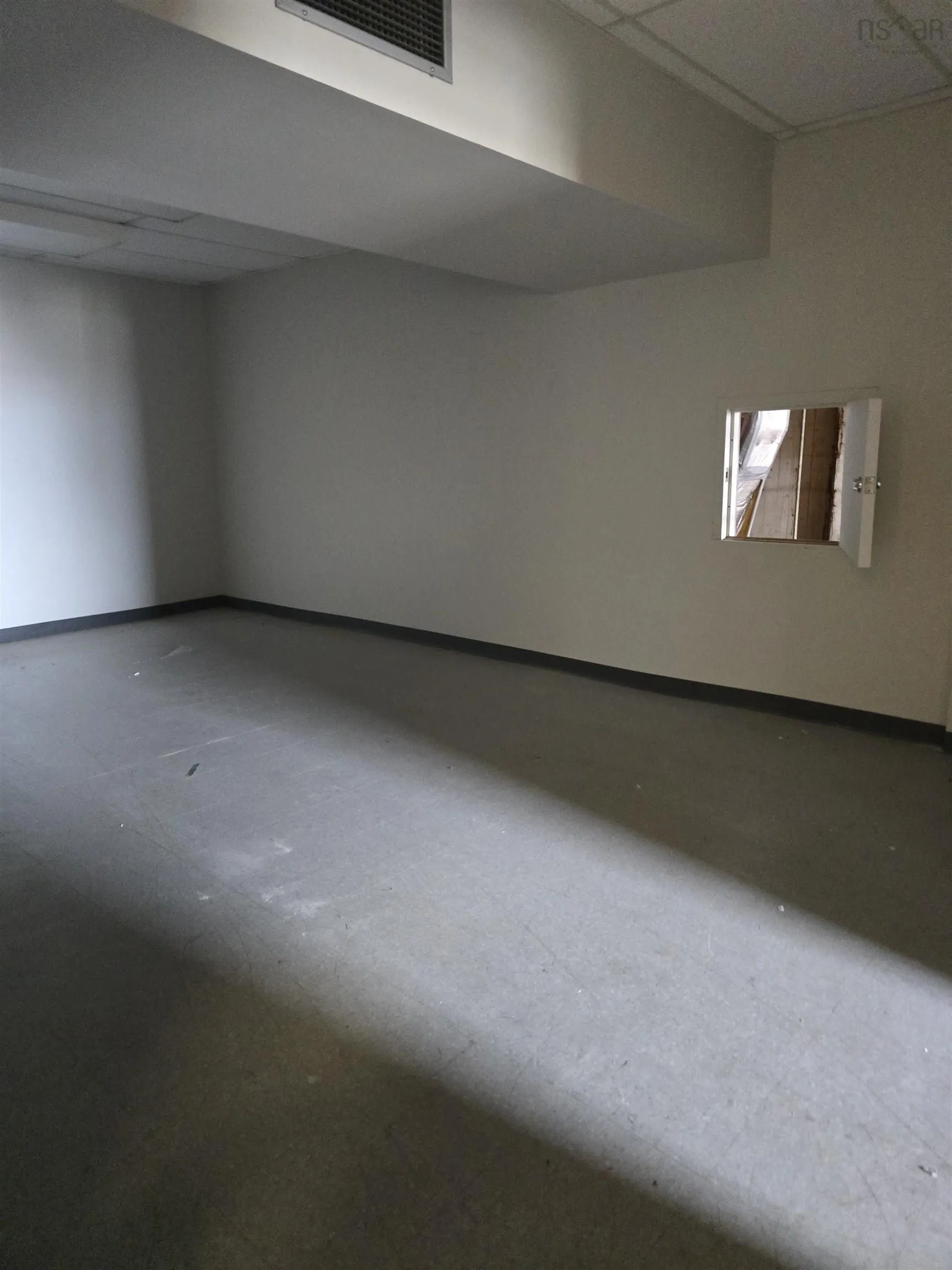 183 Main Street, Liverpool Ns B0t 1k0, ,Commercial Sale,For Sale,Main,202508503