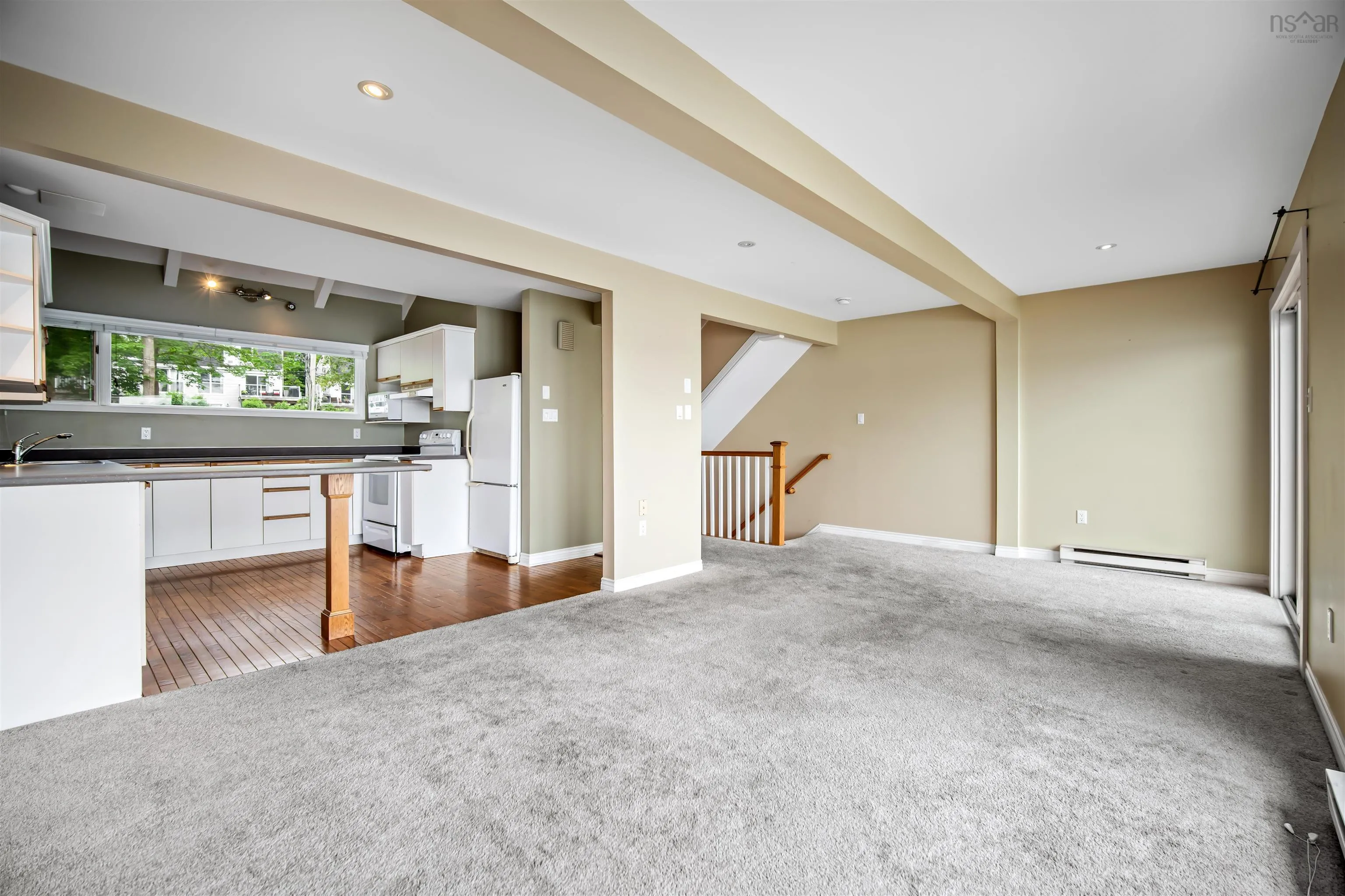 353 1 Shore Drive, Bedford, NS B4A 2C7, 2 Bedrooms Bedrooms, ,2 BathroomsBathrooms,Residential,For Sale,Shore,202515693