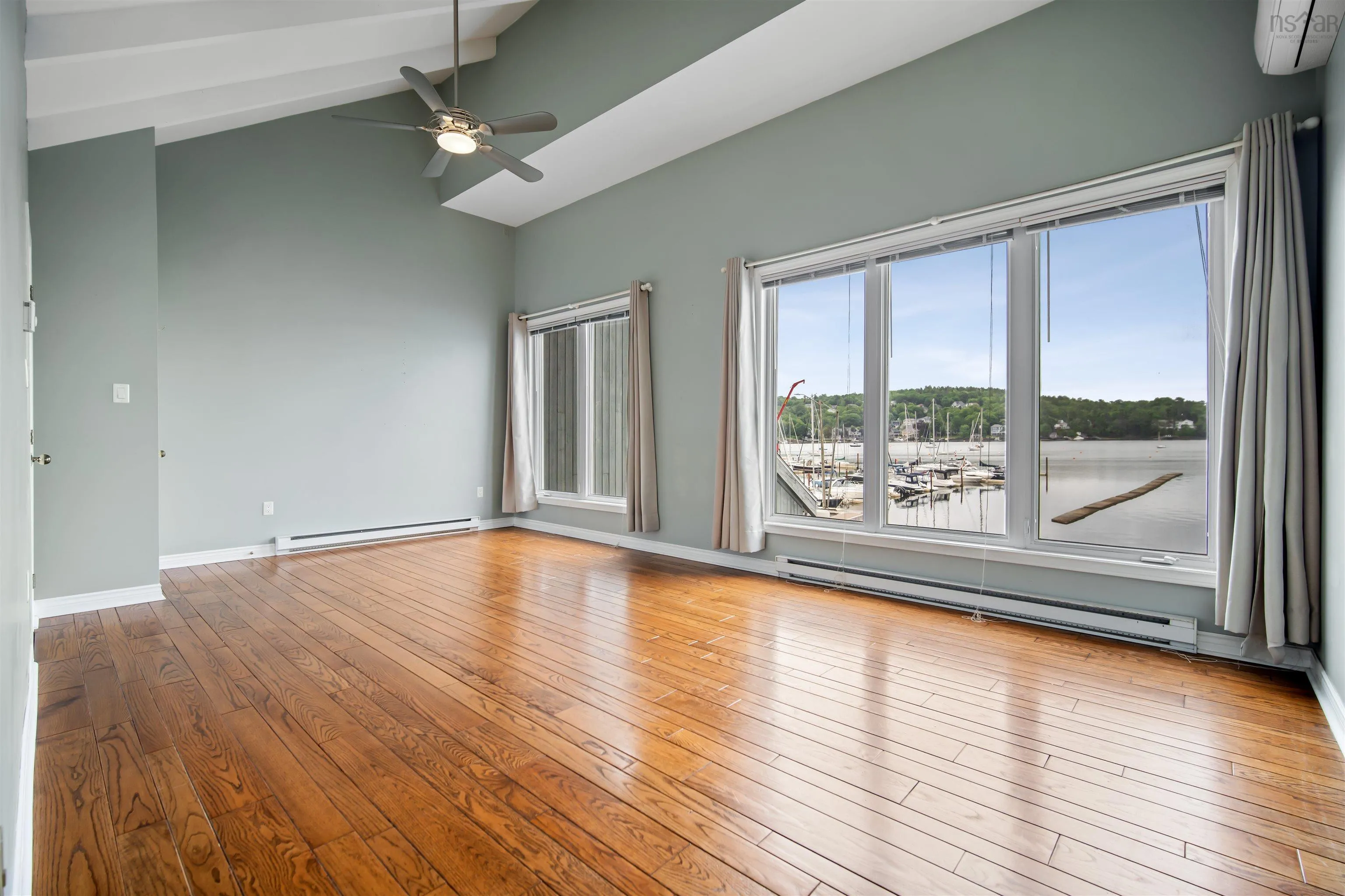 353 1 Shore Drive, Bedford, NS B4A 2C7, 2 Bedrooms Bedrooms, ,2 BathroomsBathrooms,Residential,For Sale,Shore,202515693