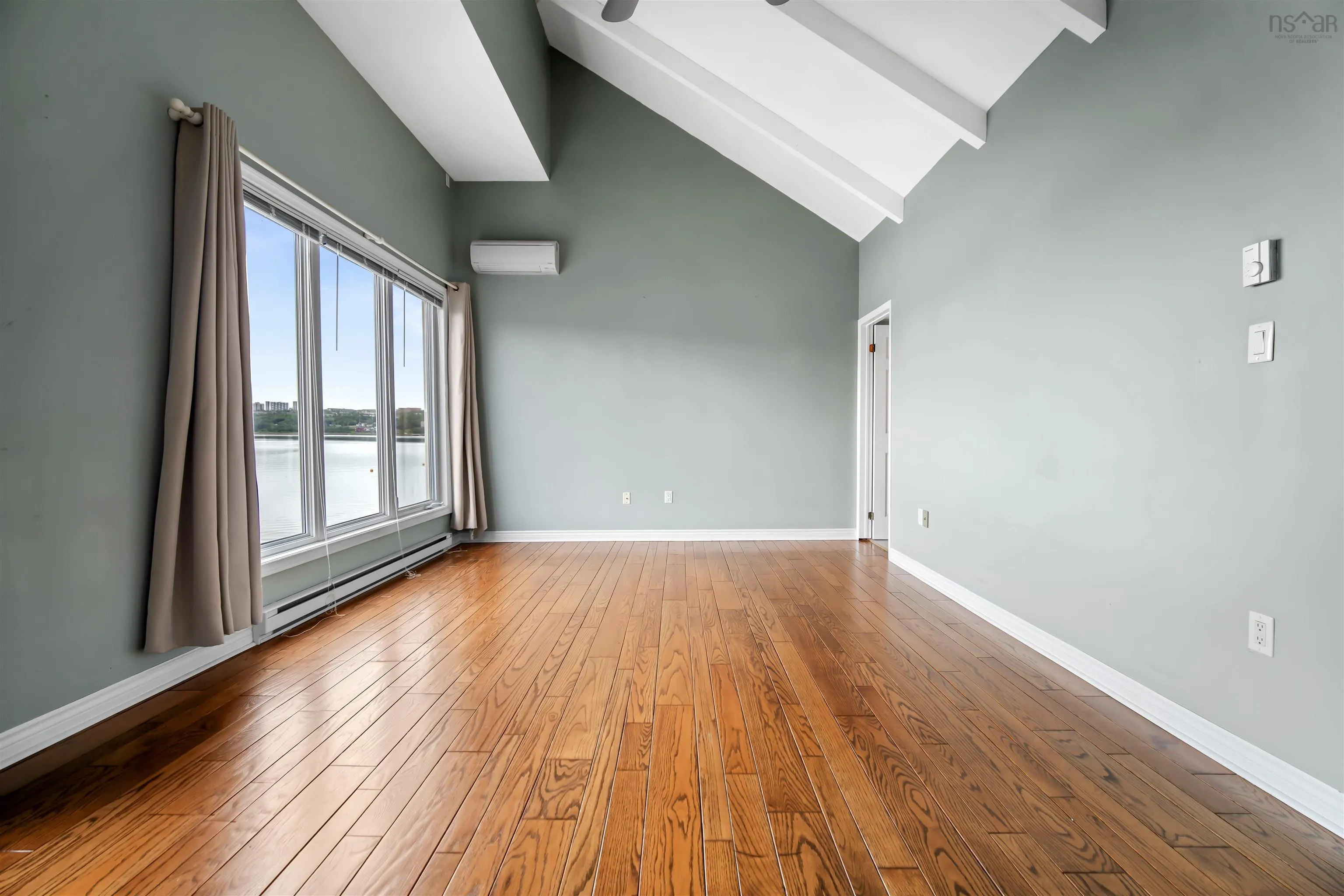 353 1 Shore Drive, Bedford, NS B4A 2C7, 2 Bedrooms Bedrooms, ,2 BathroomsBathrooms,Residential,For Sale,Shore,202515693