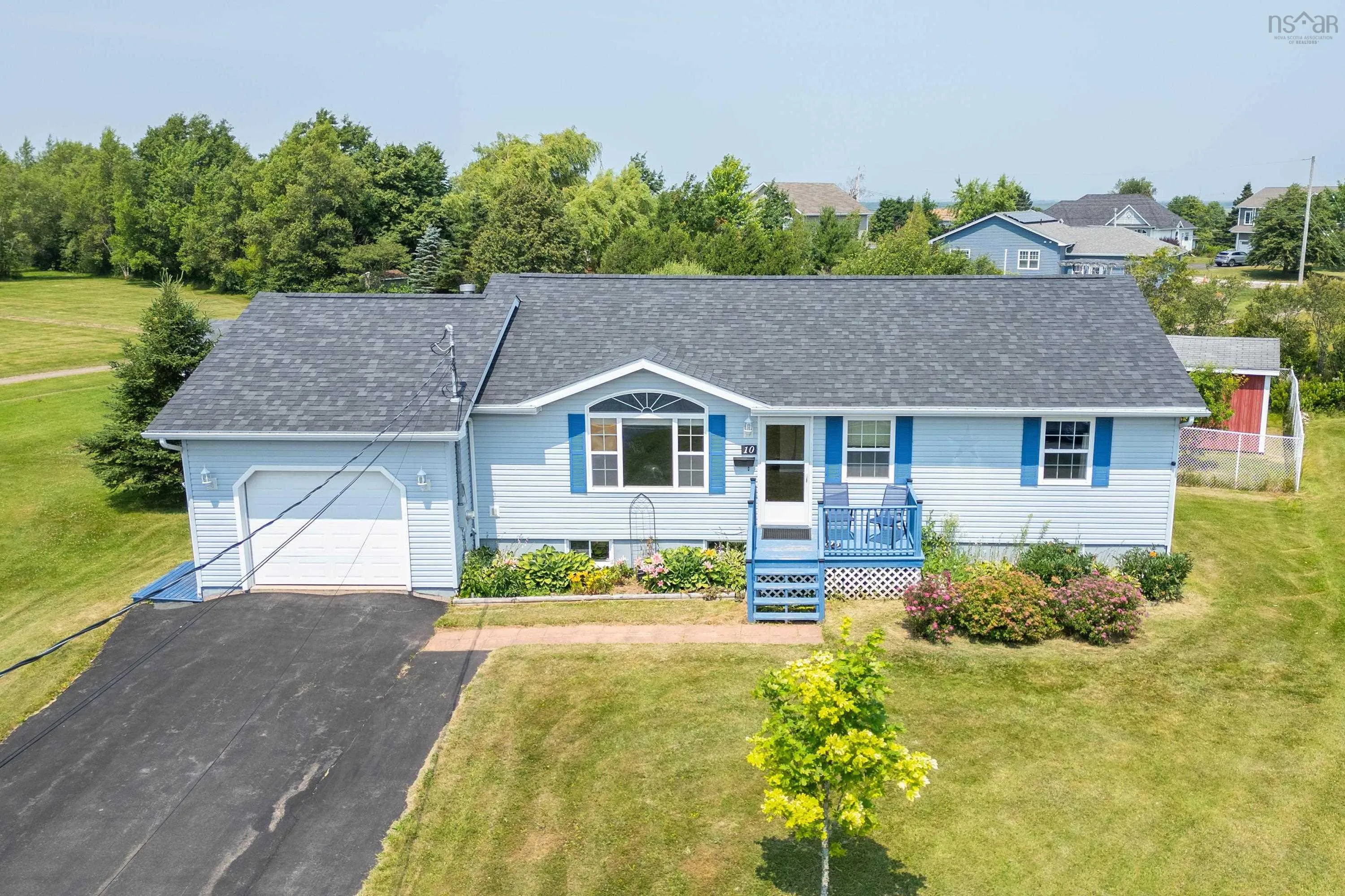 10 Garden Court, Amherst, NS B4H 4R8, 2 Bedrooms Bedrooms, ,2 BathroomsBathrooms,Residential,For Sale,Garden,202518028