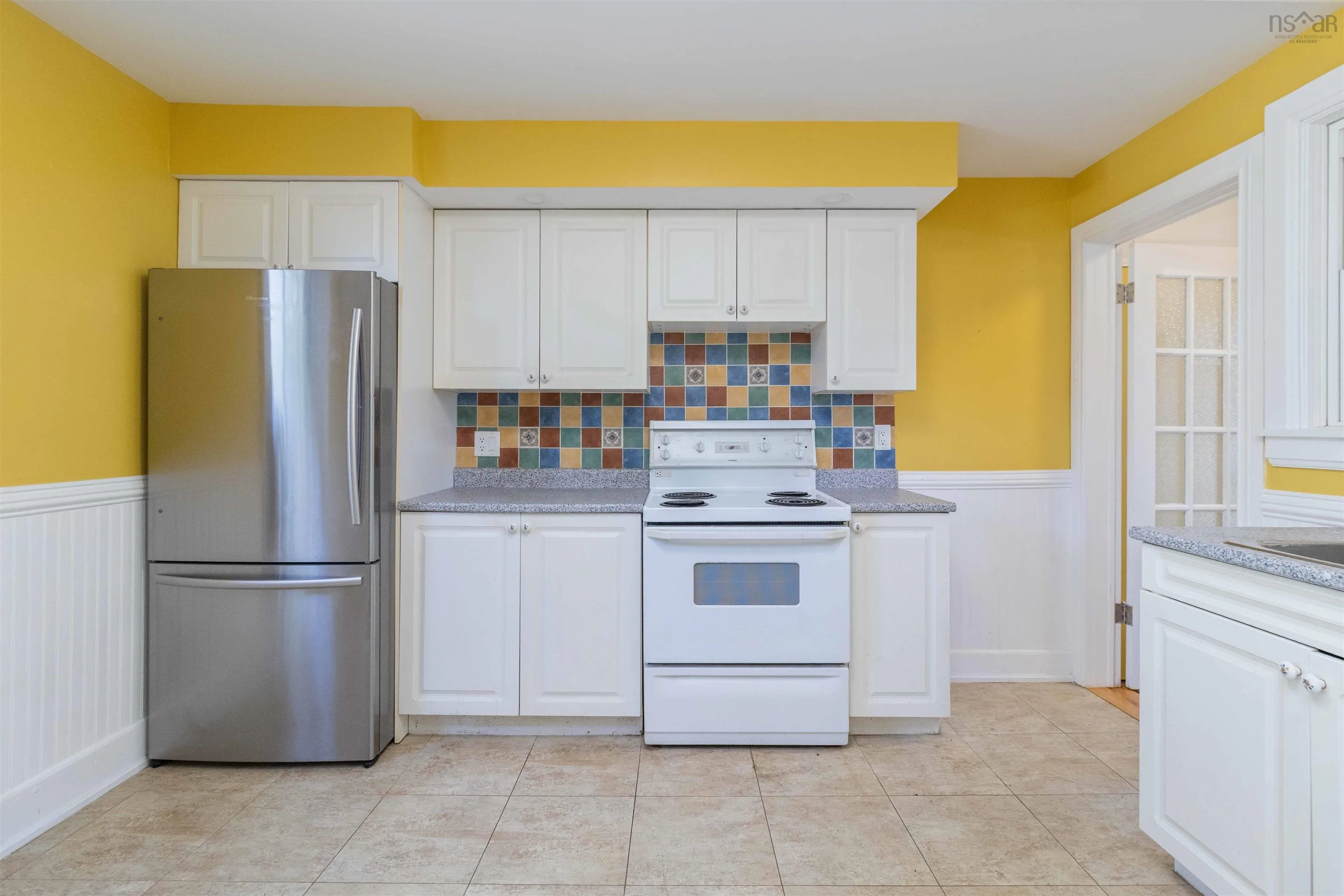 132 Victoria Road, Dartmouth, NS B3A 1V6, 4 Bedrooms Bedrooms, ,Residential Income,For Sale,Victoria,202524692