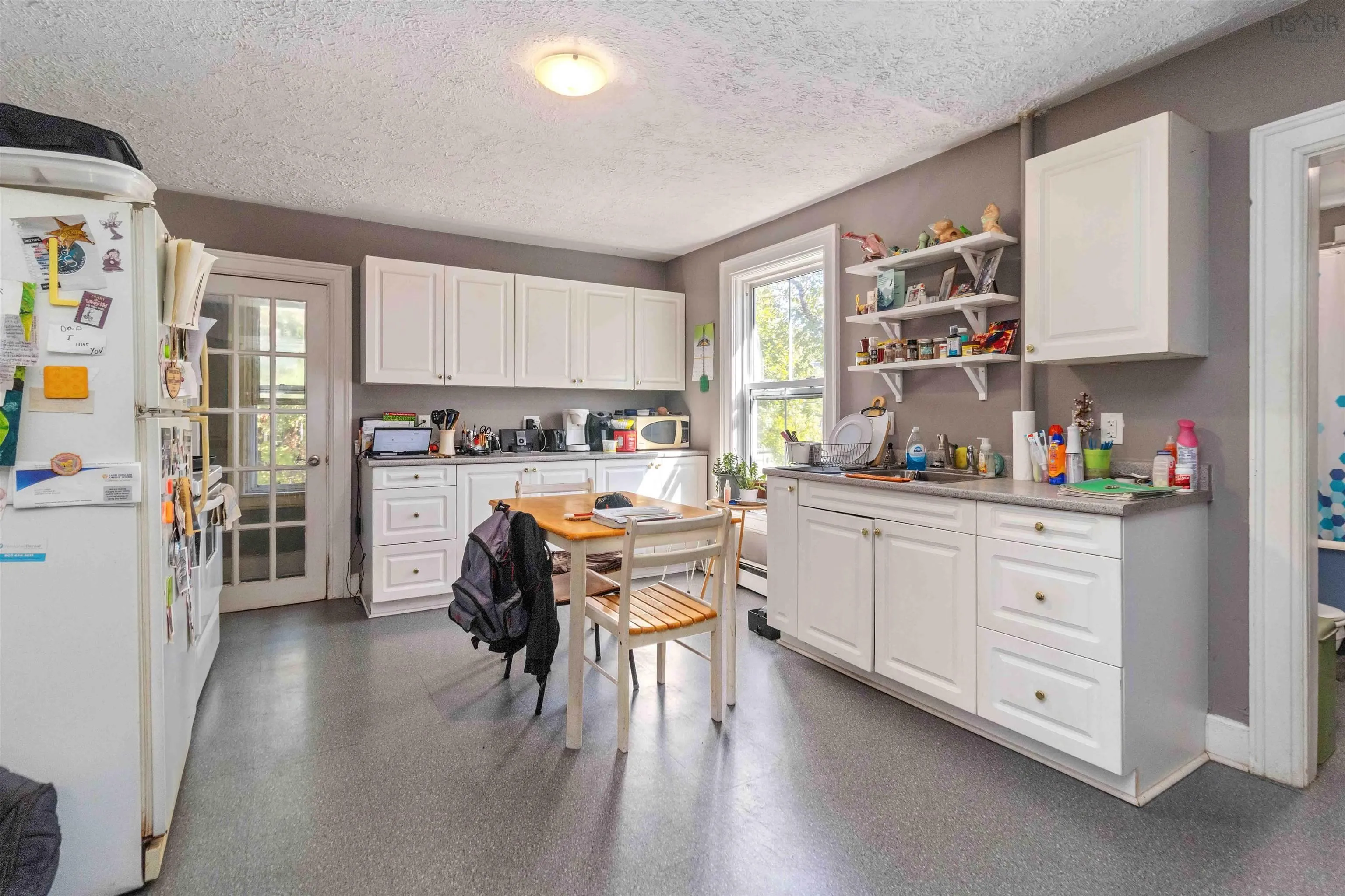 132 Victoria Road, Dartmouth, NS B3A 1V6, 4 Bedrooms Bedrooms, ,Residential Income,For Sale,Victoria,202524692