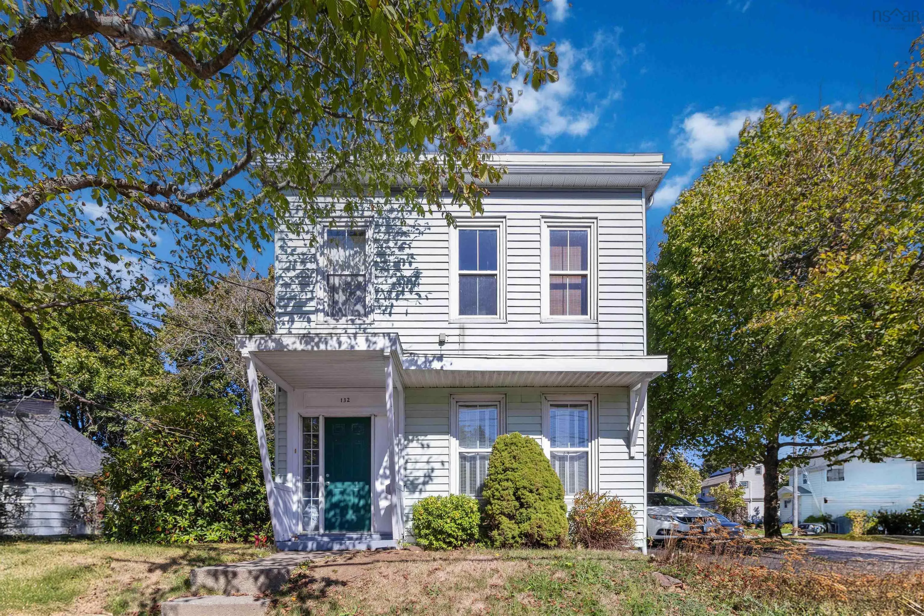 132 Victoria Road, Dartmouth, NS B3A 1V6, 4 Bedrooms Bedrooms, ,Residential Income,For Sale,Victoria,202524692