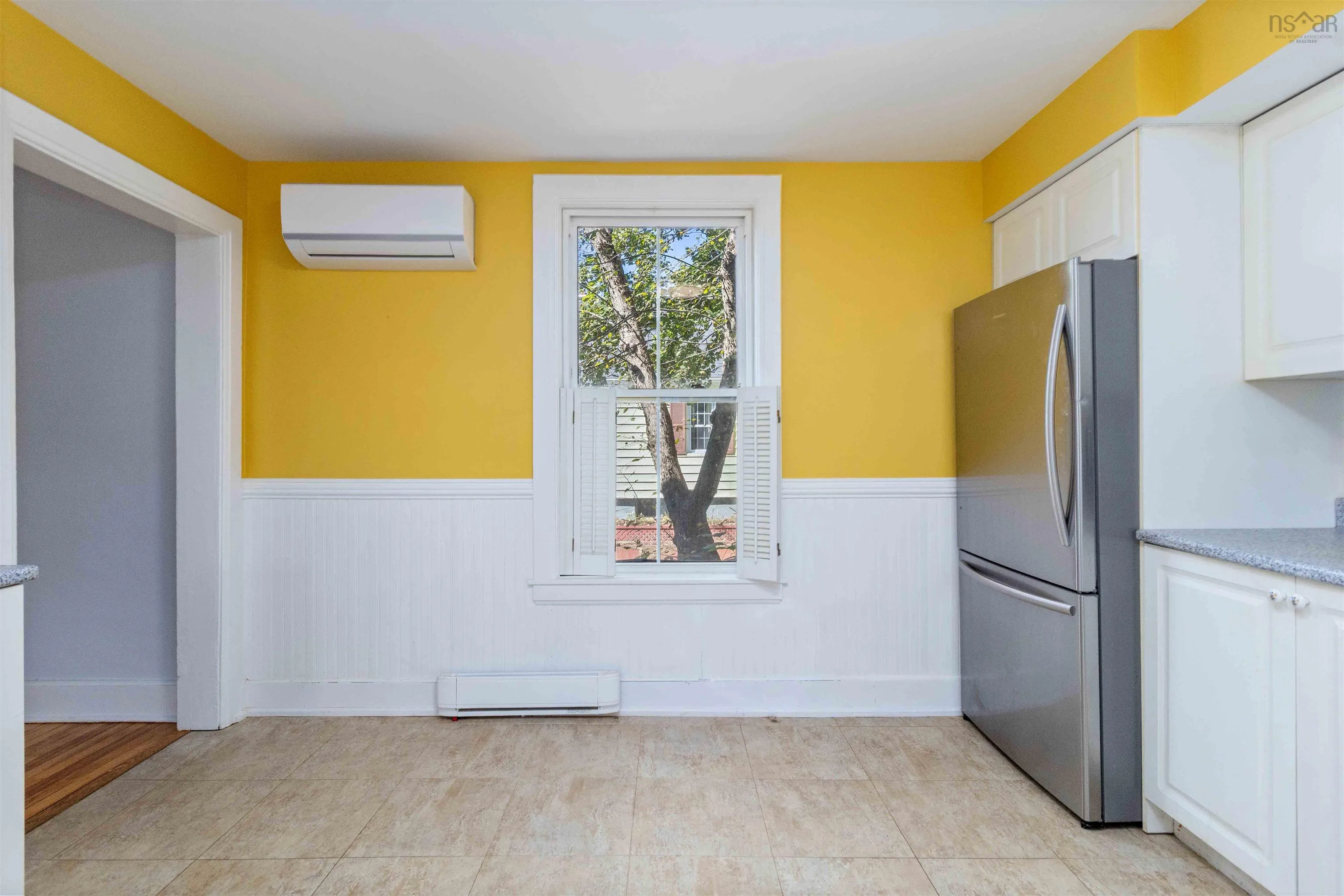 132 Victoria Road, Dartmouth, NS B3A 1V6, 4 Bedrooms Bedrooms, ,Residential Income,For Sale,Victoria,202524692