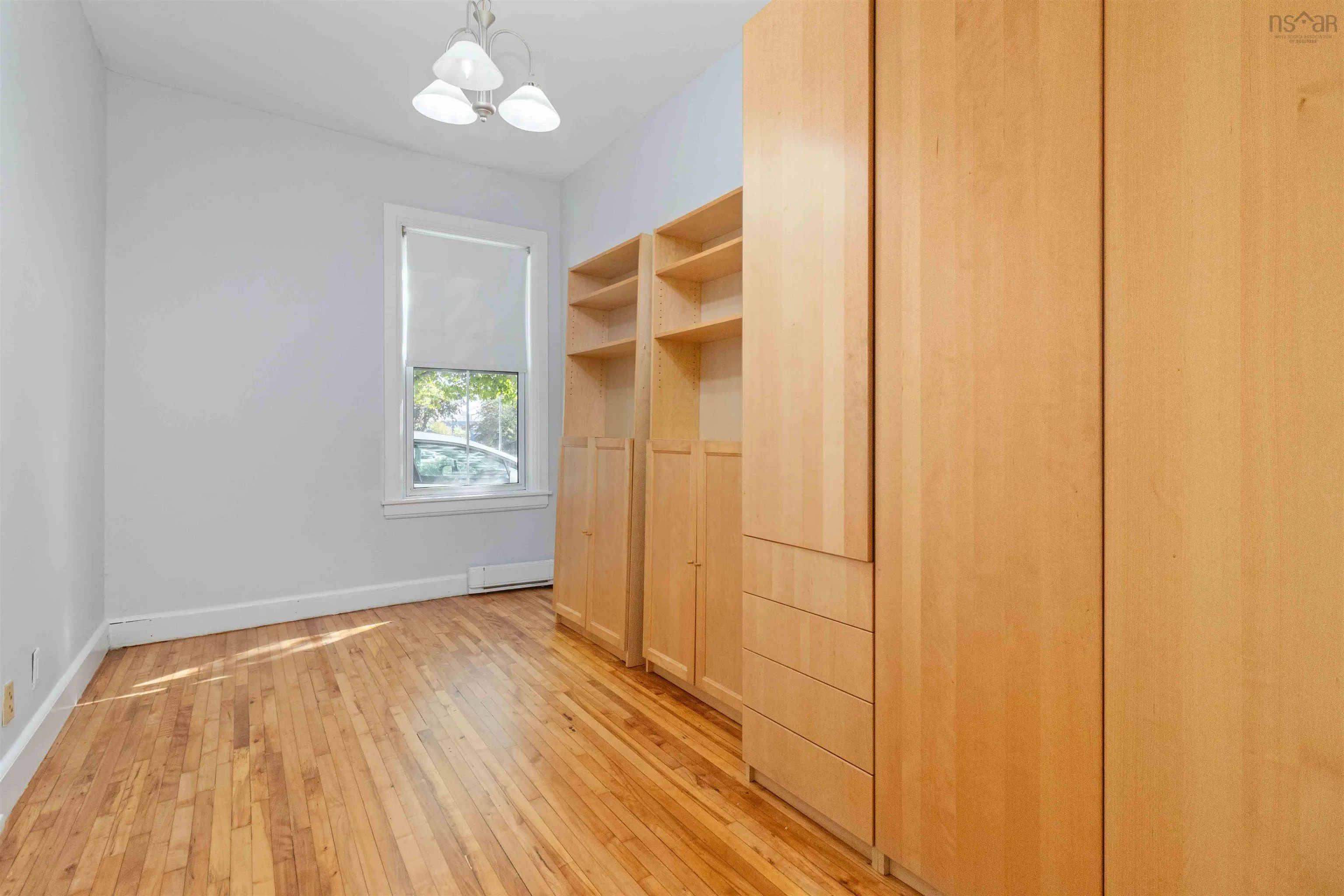 132 Victoria Road, Dartmouth, NS B3A 1V6, 4 Bedrooms Bedrooms, ,Residential Income,For Sale,Victoria,202524692