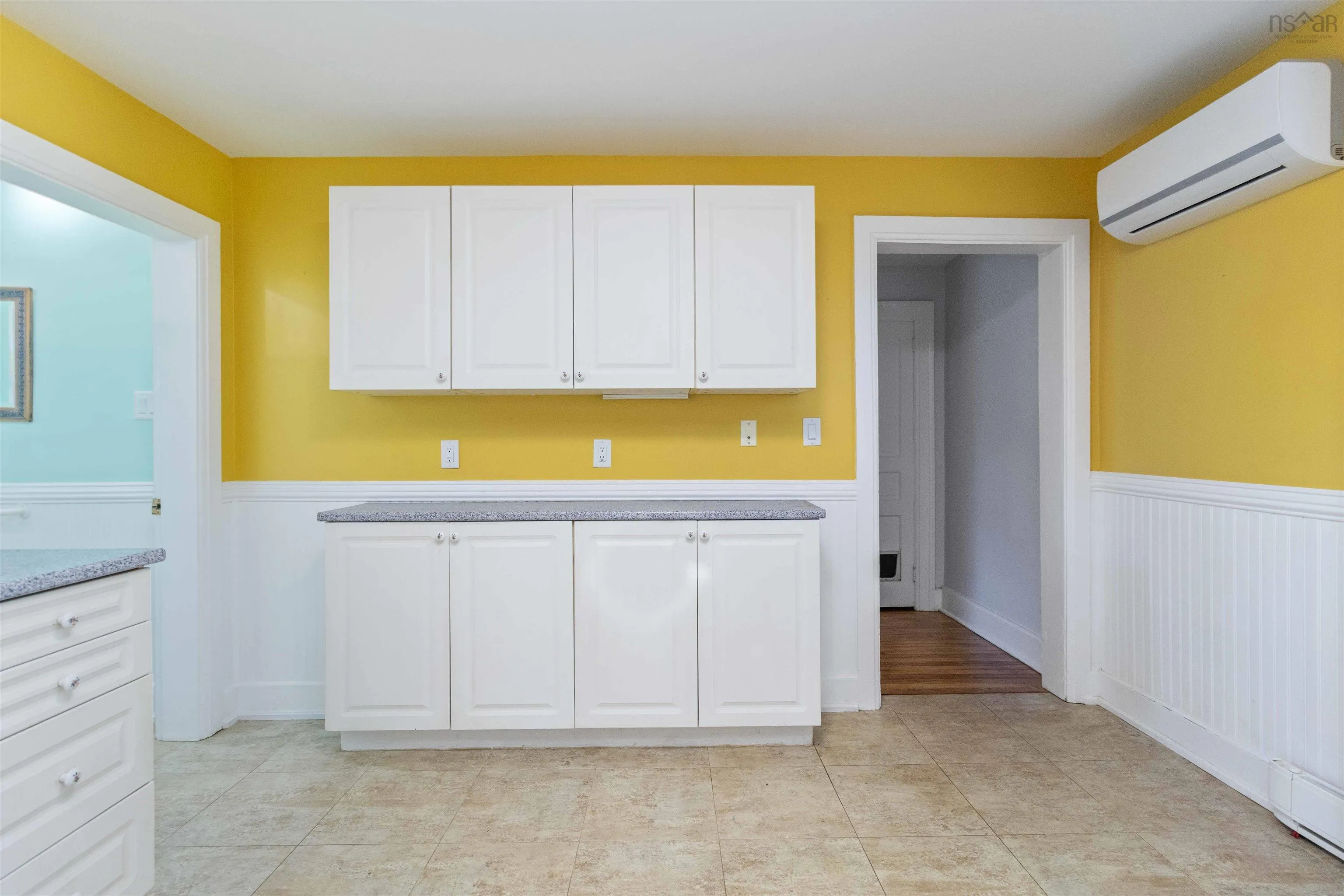 132 Victoria Road, Dartmouth, NS B3A 1V6, 4 Bedrooms Bedrooms, ,Residential Income,For Sale,Victoria,202524692