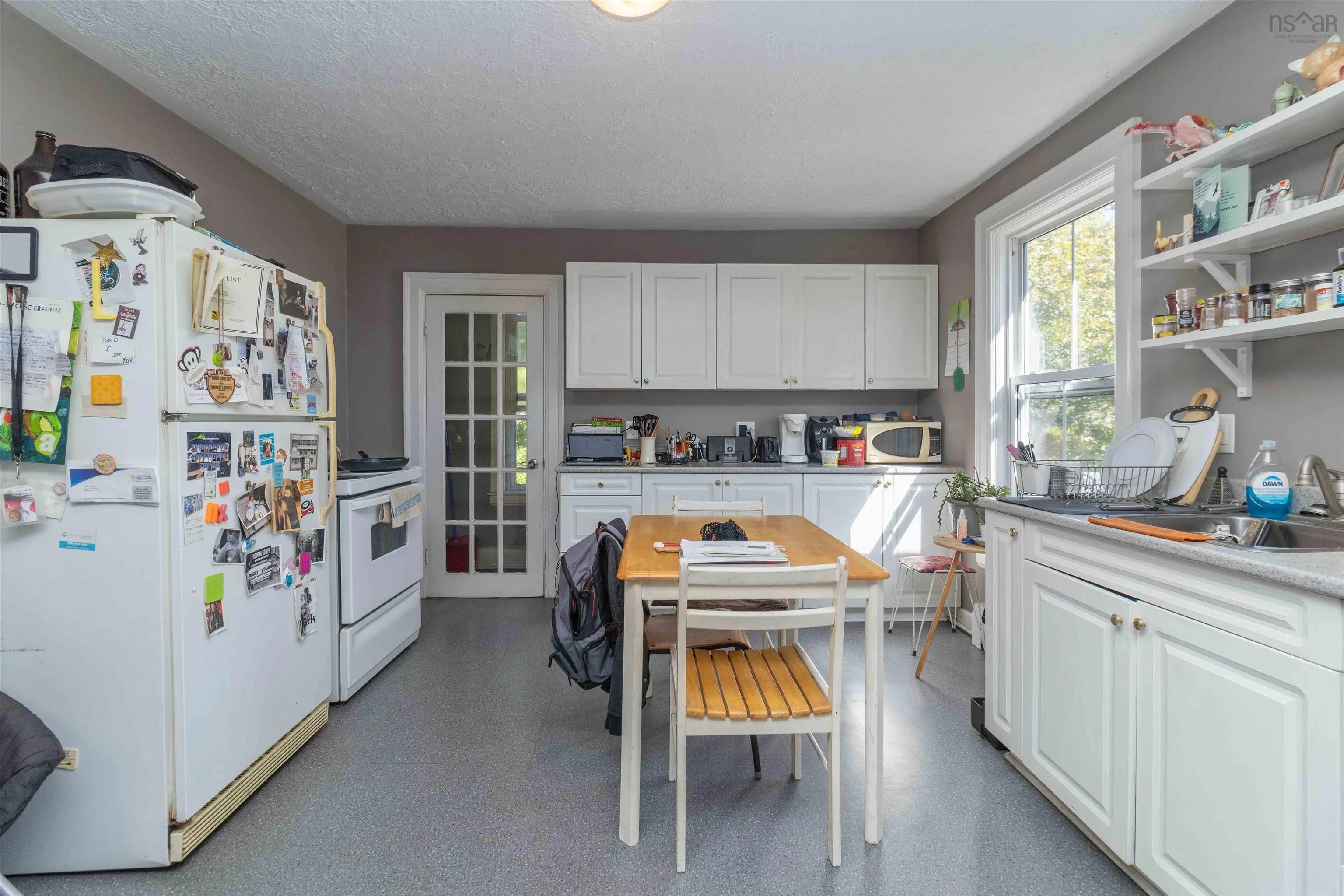 132 Victoria Road, Dartmouth, NS B3A 1V6, 4 Bedrooms Bedrooms, ,Residential Income,For Sale,Victoria,202524692