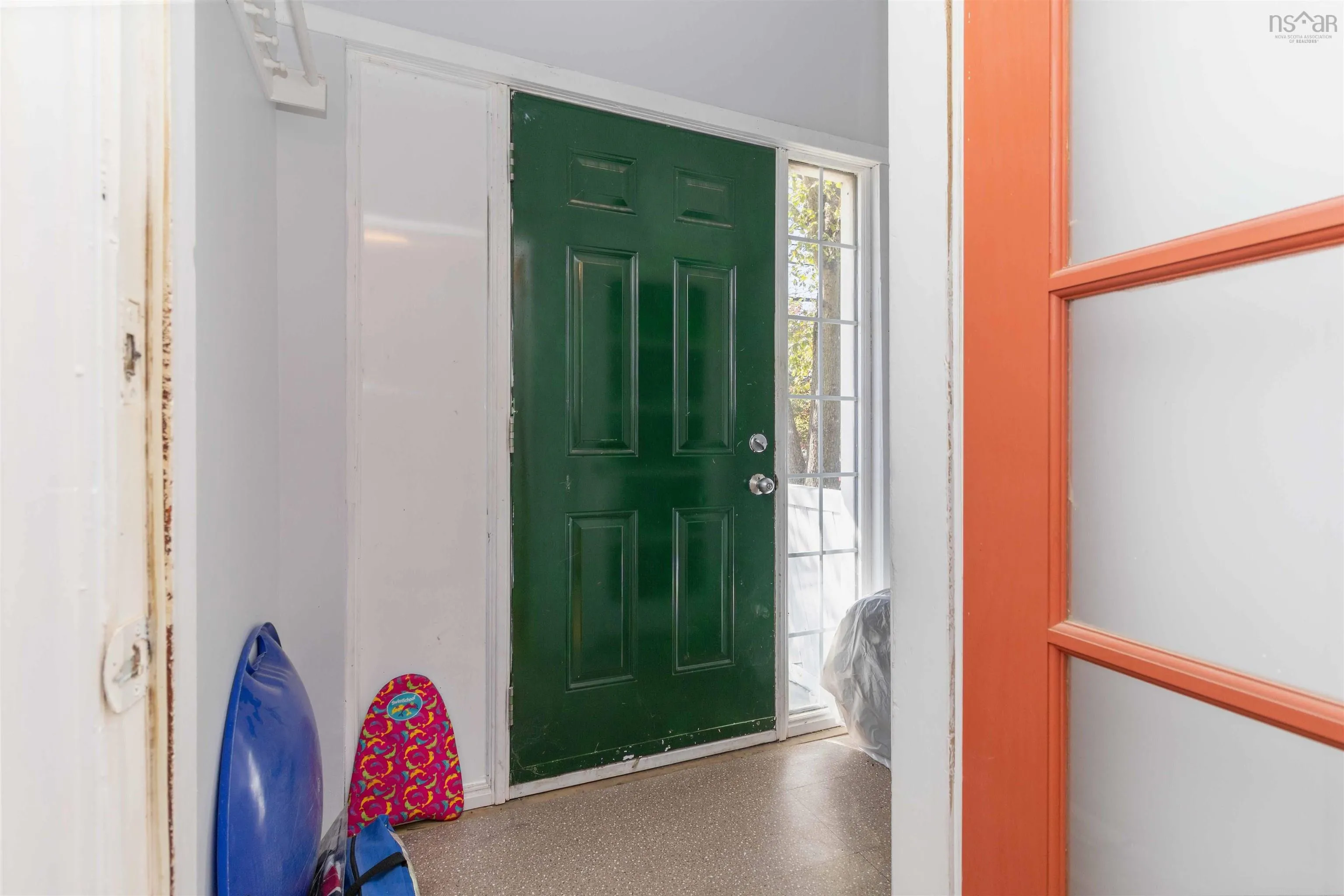 132 Victoria Road, Dartmouth, NS B3A 1V6, 4 Bedrooms Bedrooms, ,Residential Income,For Sale,Victoria,202524692