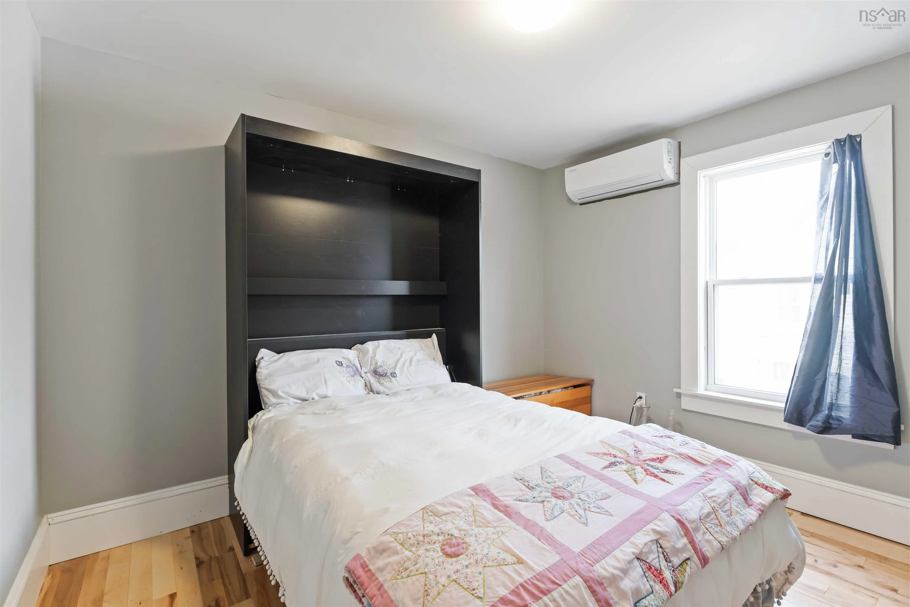 22 Washington Street, Bridgetown, NS B0S 1C0, 6 Bedrooms Bedrooms, ,2 BathroomsBathrooms,Residential,For Sale,Washington,202517527