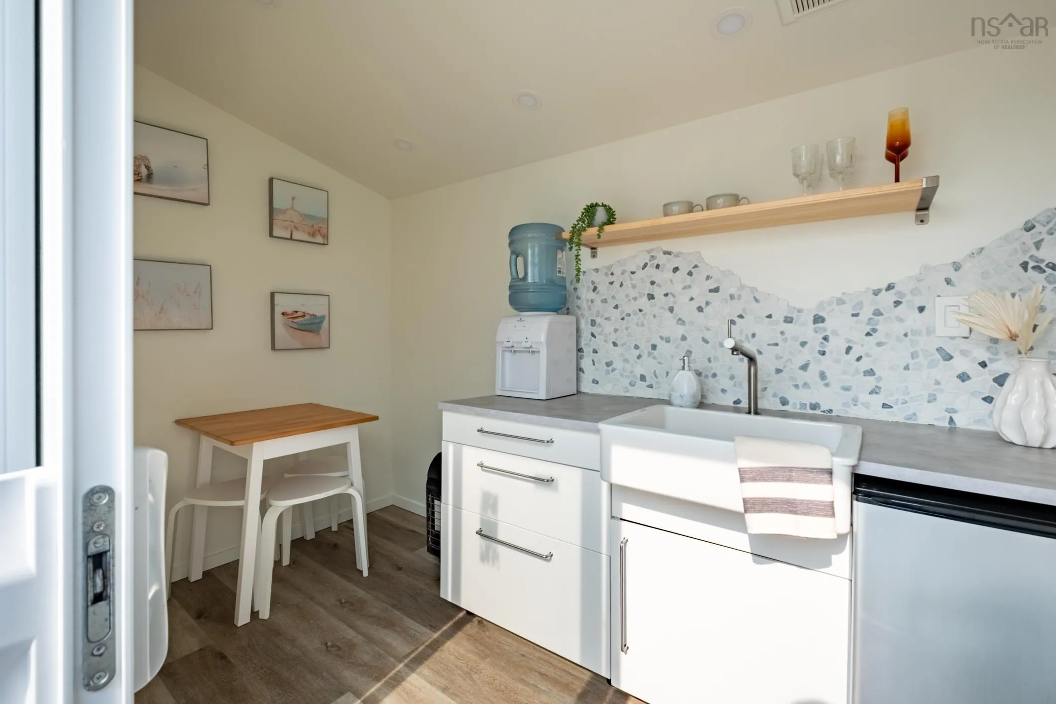 8 Simmons Island, West Dover, NS B3Z 3S4, 2 Bedrooms Bedrooms, ,1 BathroomBathrooms,Residential,For Sale,Simmons,202525545
