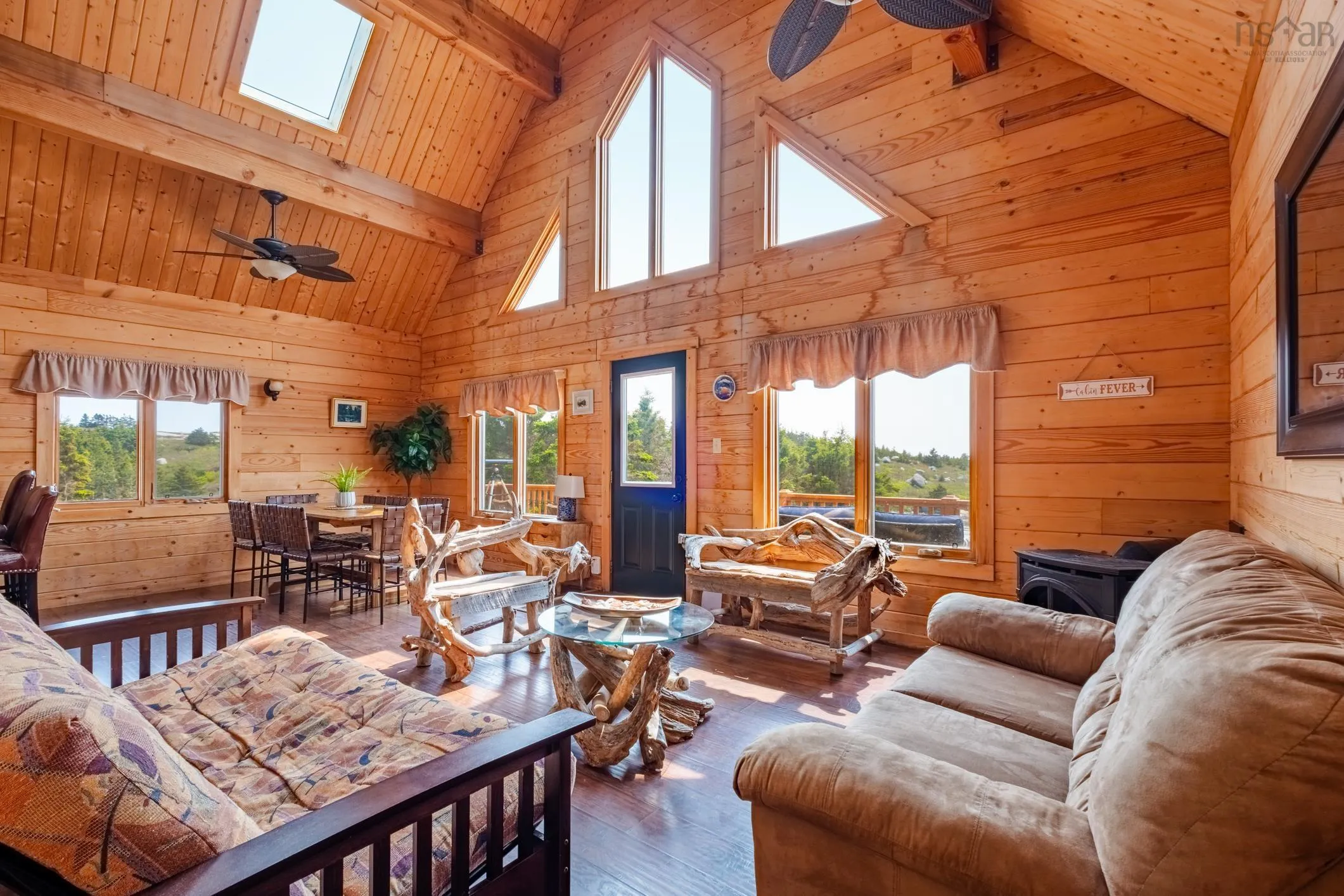 8 Simmons Island, West Dover, NS B3Z 3S4, 2 Bedrooms Bedrooms, ,1 BathroomBathrooms,Residential,For Sale,Simmons,202525545
