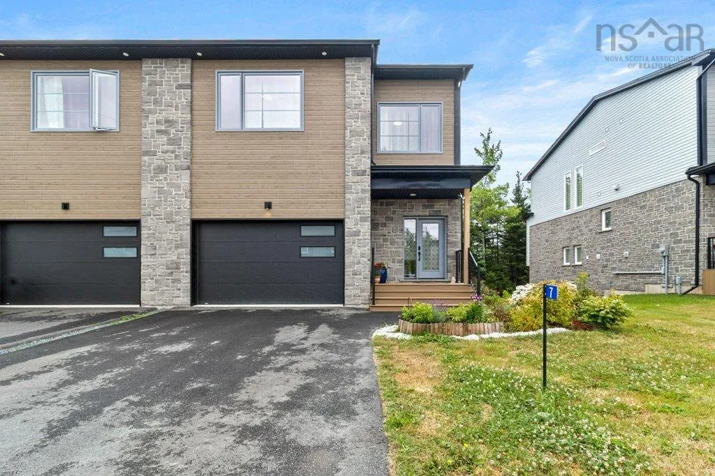 7 Lew Crescent, Lantz, NS B2S 0H9, 3 Bedrooms Bedrooms, ,4 BathroomsBathrooms,Residential,For Sale,Lew,202518725