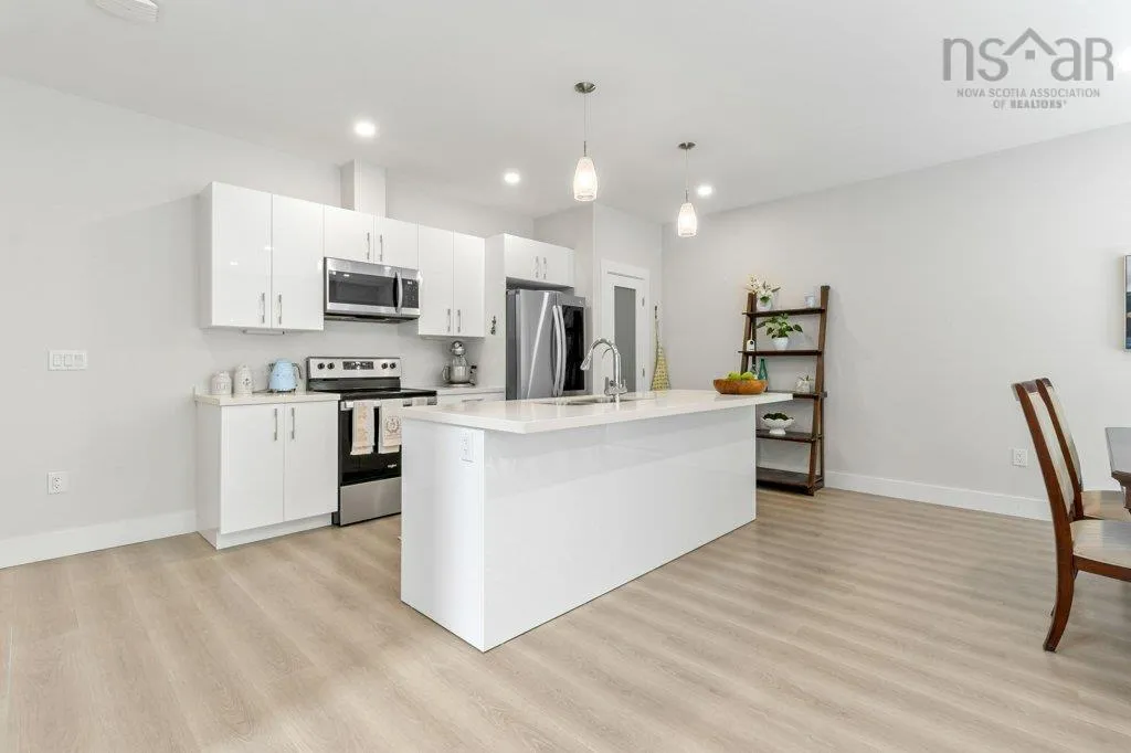 7 Lew Crescent, Lantz, NS B2S 0H9, 3 Bedrooms Bedrooms, ,4 BathroomsBathrooms,Residential,For Sale,Lew,202518725
