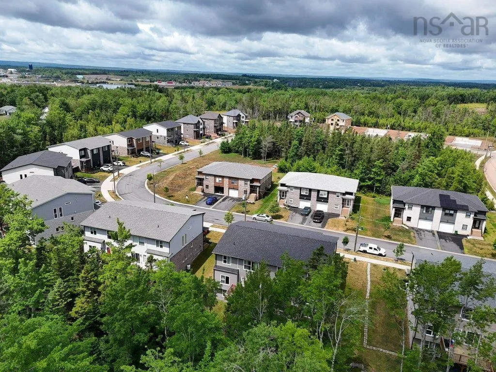7 Lew Crescent, Lantz, NS B2S 0H9, 3 Bedrooms Bedrooms, ,4 BathroomsBathrooms,Residential,For Sale,Lew,202518725