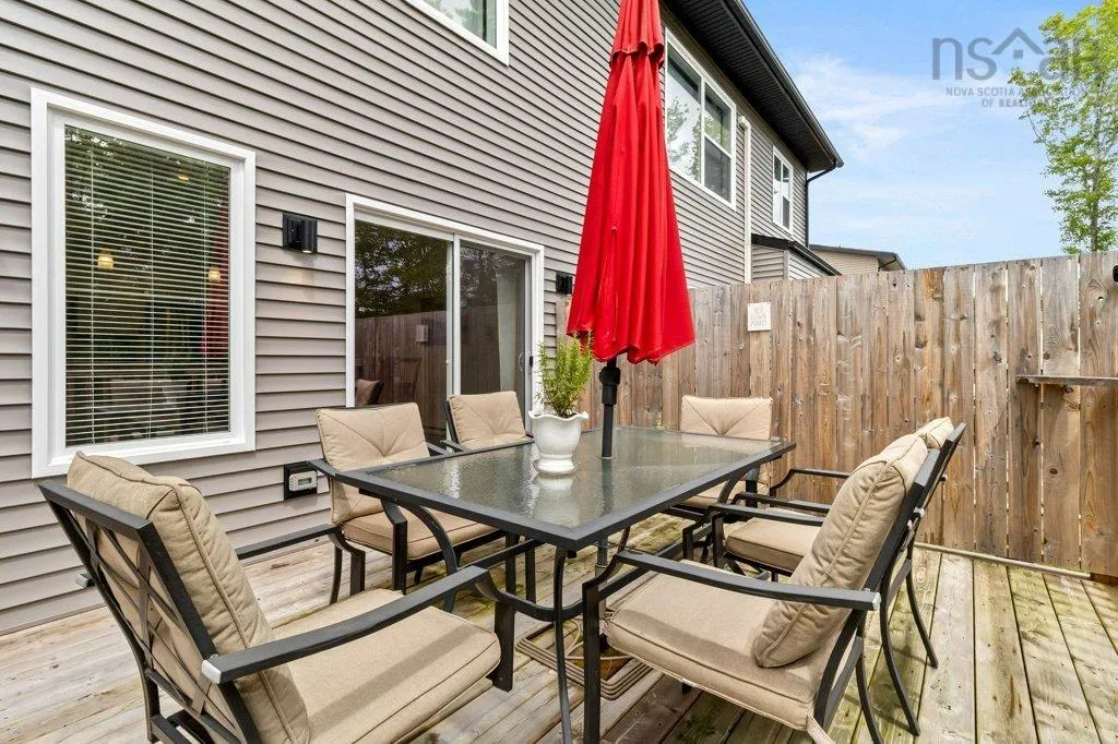 7 Lew Crescent, Lantz, NS B2S 0H9, 3 Bedrooms Bedrooms, ,4 BathroomsBathrooms,Residential,For Sale,Lew,202518725