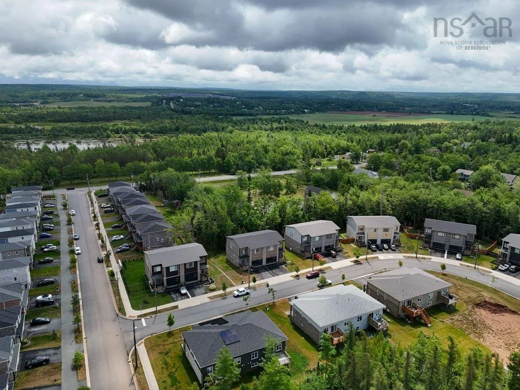 7 Lew Crescent, Lantz, NS B2S 0H9, 3 Bedrooms Bedrooms, ,4 BathroomsBathrooms,Residential,For Sale,Lew,202518725