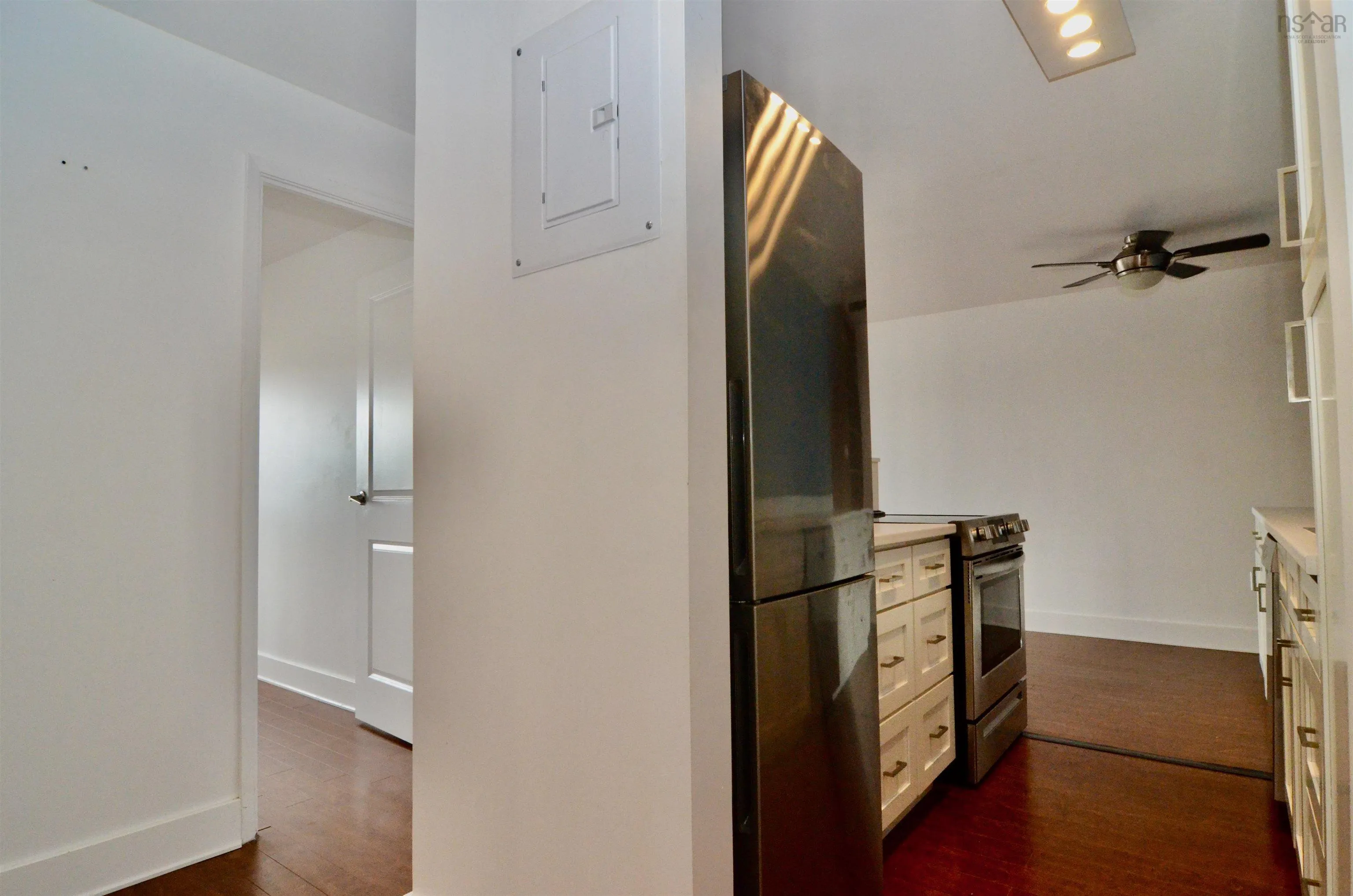 205-7 Jamieson Street, Dartmouth, NS B3A 4L2, 2 Bedrooms Bedrooms, ,1 BathroomBathrooms,Residential,For Sale,Jamieson,202522981