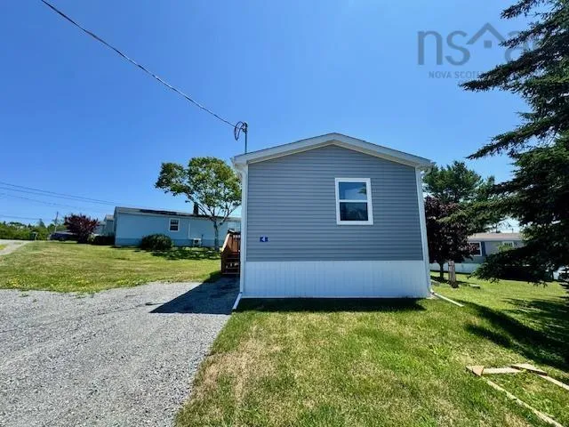 4 Davis Drive, South Uniacke, NS B0N 1Z0, 3 Bedrooms Bedrooms, ,1 BathroomBathrooms,Residential,For Sale,Davis,202517639