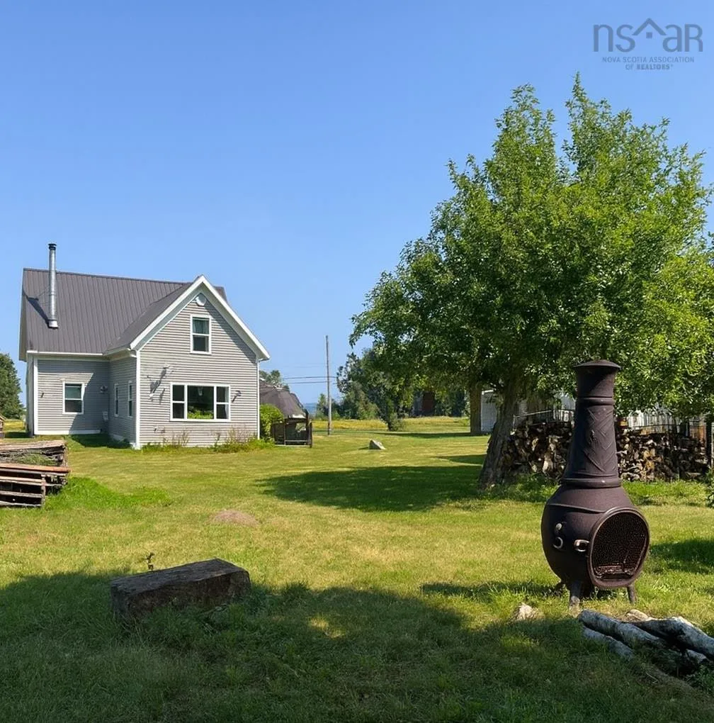 8296 Highway 6, West Pugwash, NS B0K 1L0, 3 Bedrooms Bedrooms, ,2 BathroomsBathrooms,Residential,For Sale,Highway 6,202520399