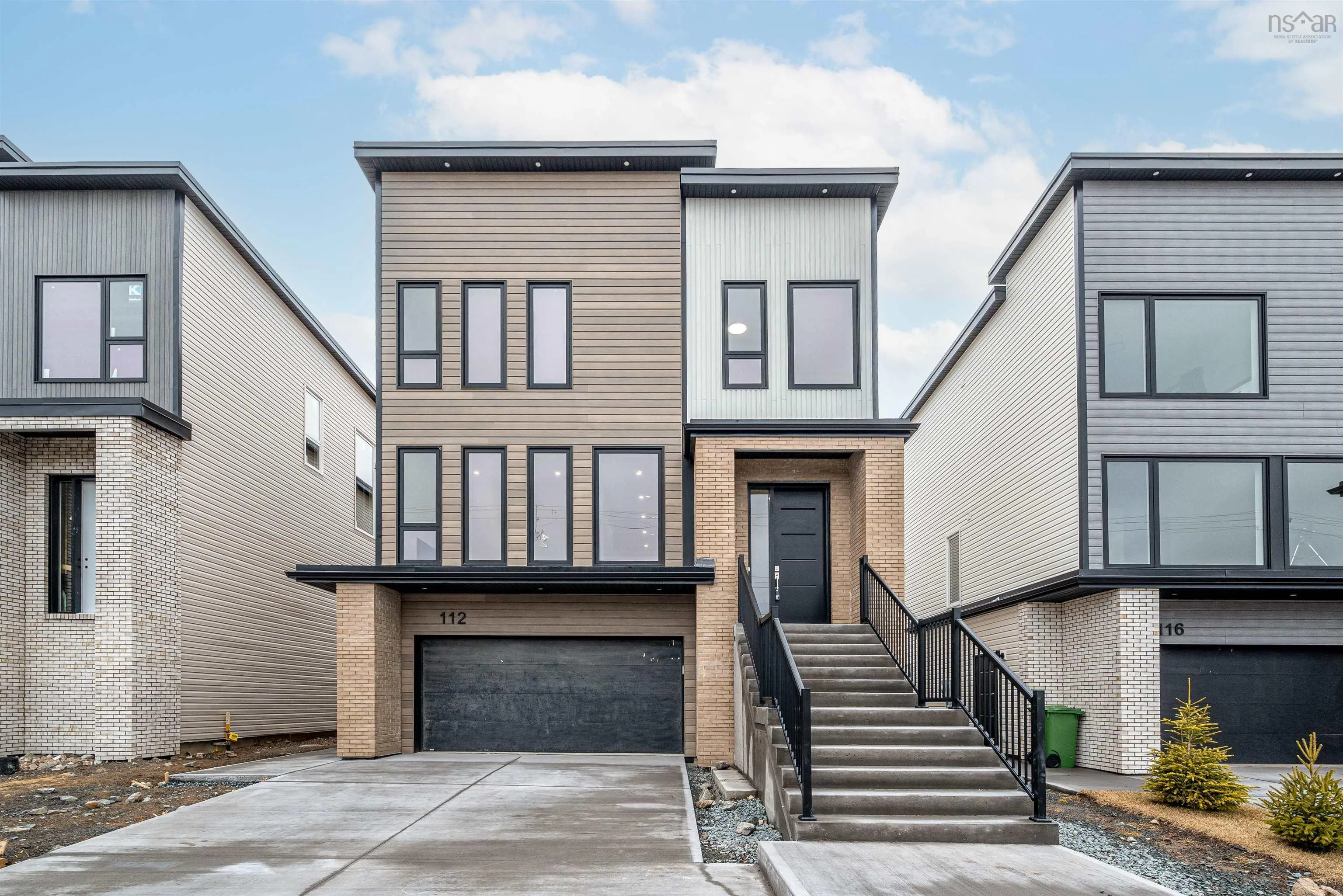 112 Samaa Court, Bedford West Ns B4b 0y4, 5 Bedrooms Bedrooms, ,5 BathroomsBathrooms,Residential,For Sale,Samaa Court,202509371