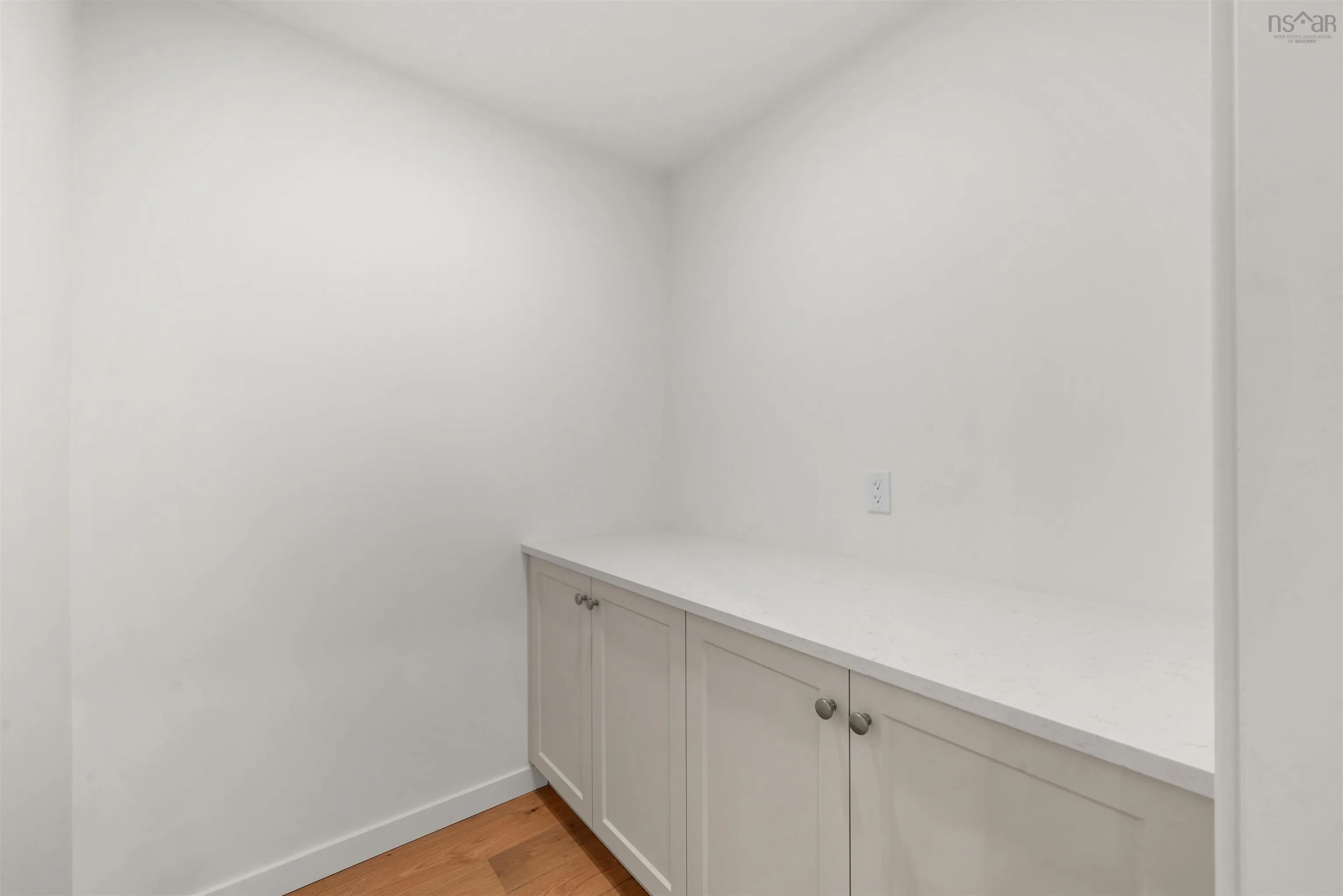 112 Samaa Court, Bedford West Ns B4b 0y4, 5 Bedrooms Bedrooms, ,5 BathroomsBathrooms,Residential,For Sale,Samaa Court,202509371