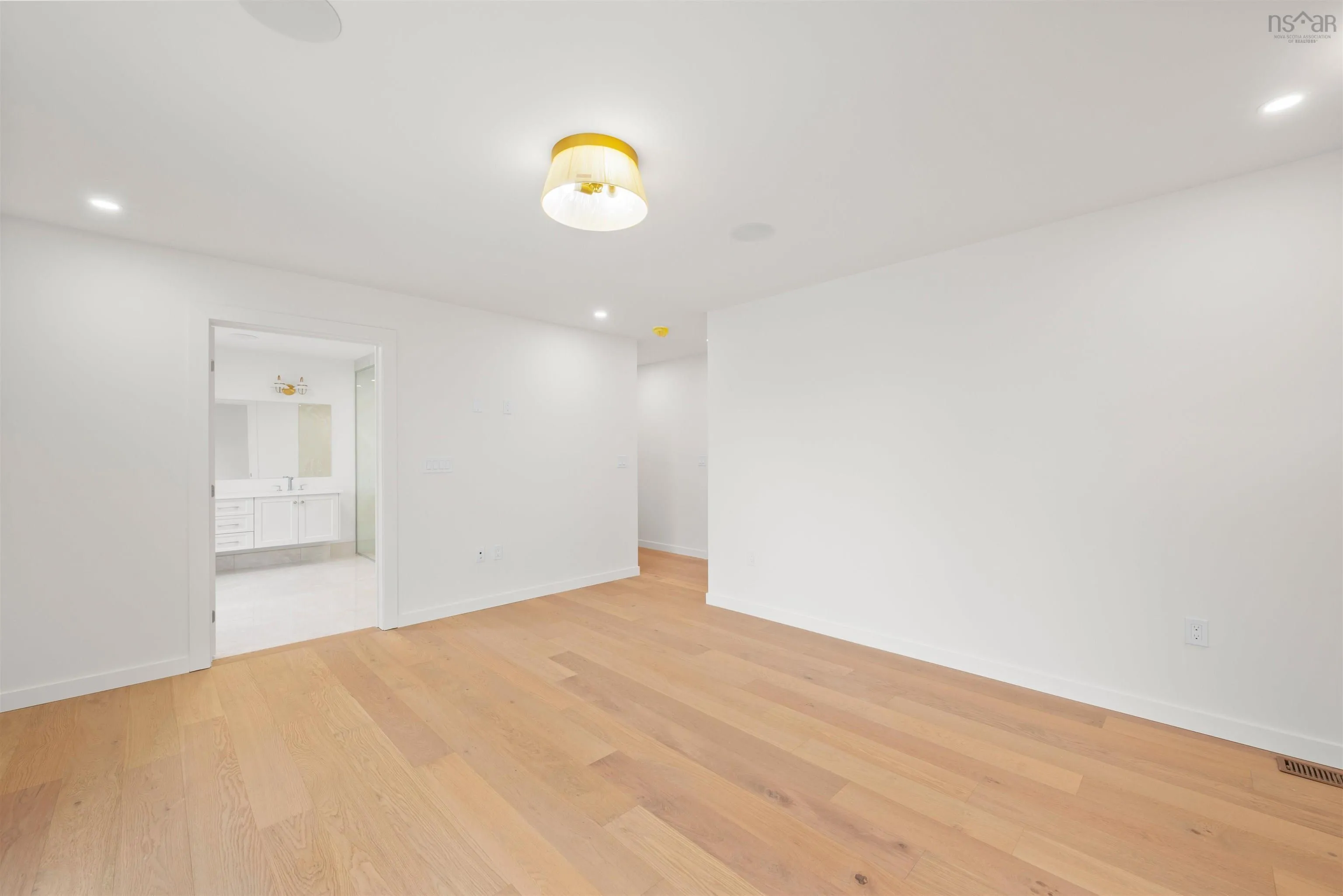 112 Samaa Court, Bedford West Ns B4b 0y4, 5 Bedrooms Bedrooms, ,5 BathroomsBathrooms,Residential,For Sale,Samaa Court,202509371