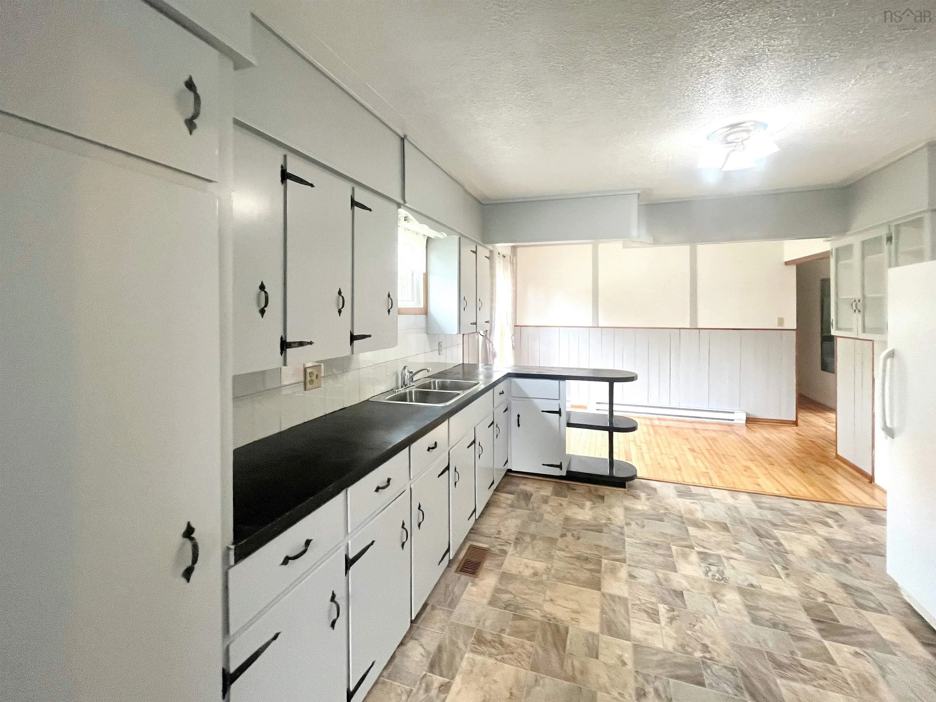 96 Landry Lane, Sampsonville, NS B0E 3B0, 3 Bedrooms Bedrooms, ,1 BathroomBathrooms,Residential,For Sale,Landry,202522757