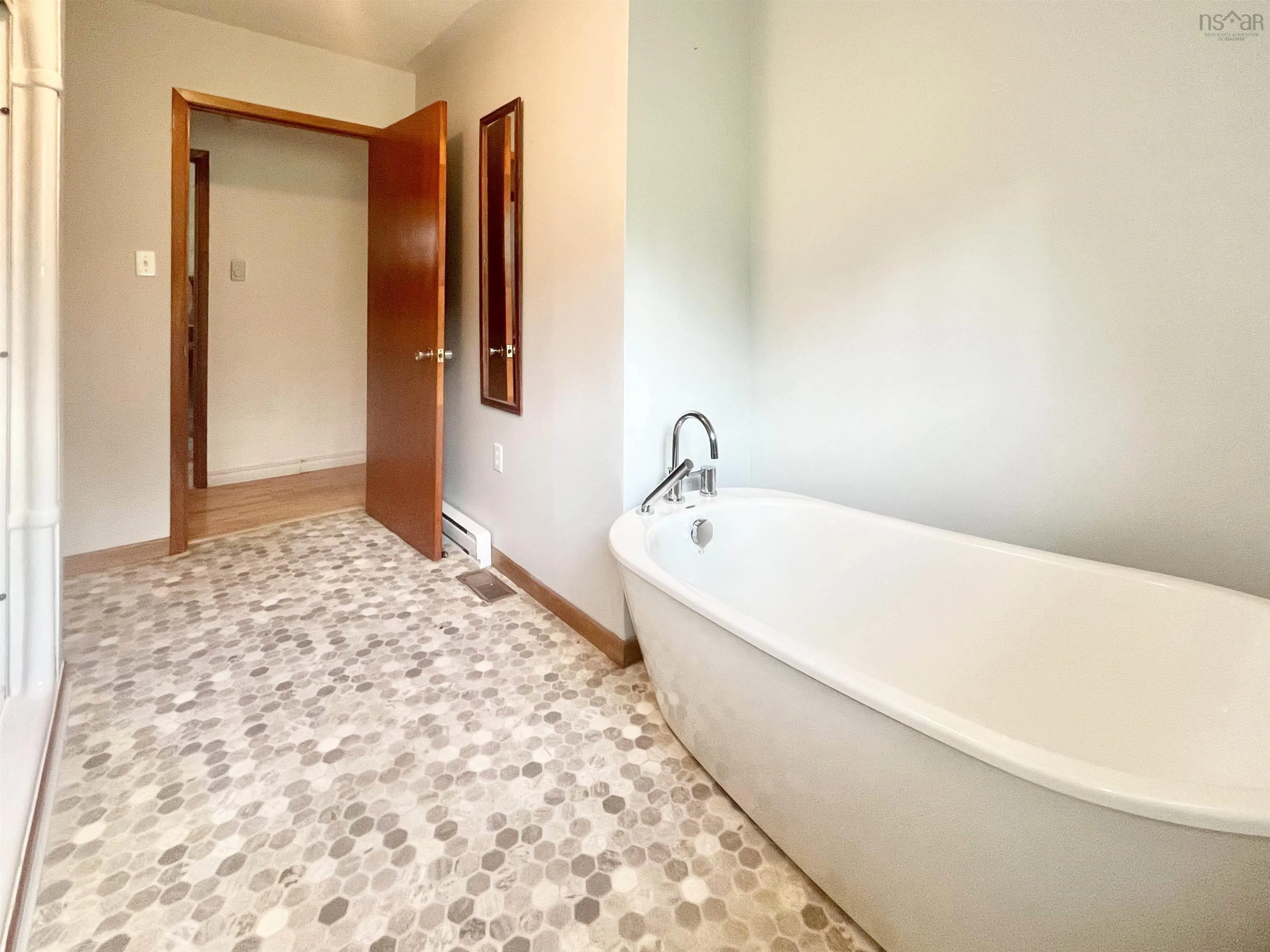 96 Landry Lane, Sampsonville, NS B0E 3B0, 3 Bedrooms Bedrooms, ,1 BathroomBathrooms,Residential,For Sale,Landry,202522757