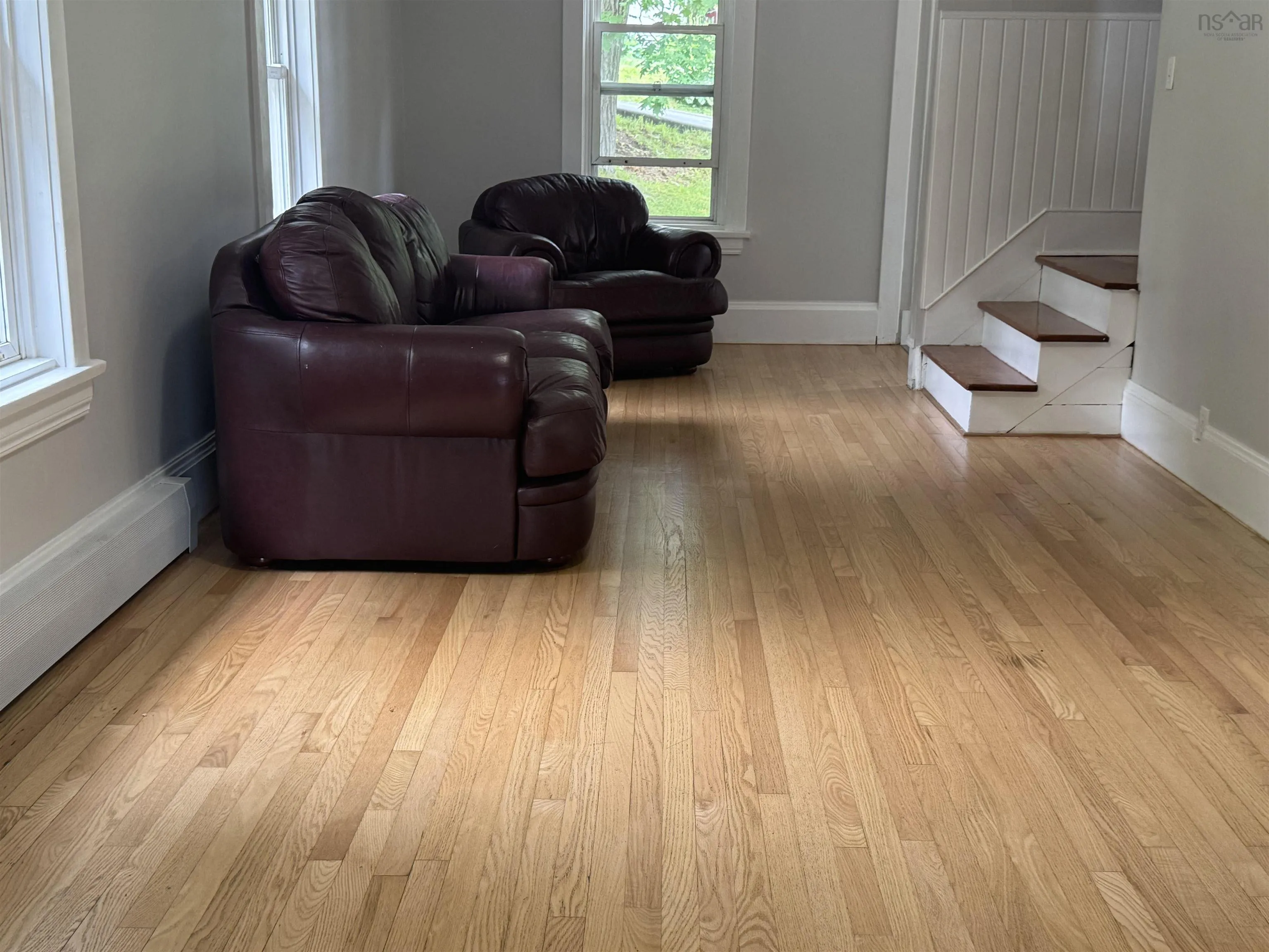 10 North Street, Bedford, NS B4A 2M9, 3 Bedrooms Bedrooms, ,2 BathroomsBathrooms,Residential,For Sale,North,202515951