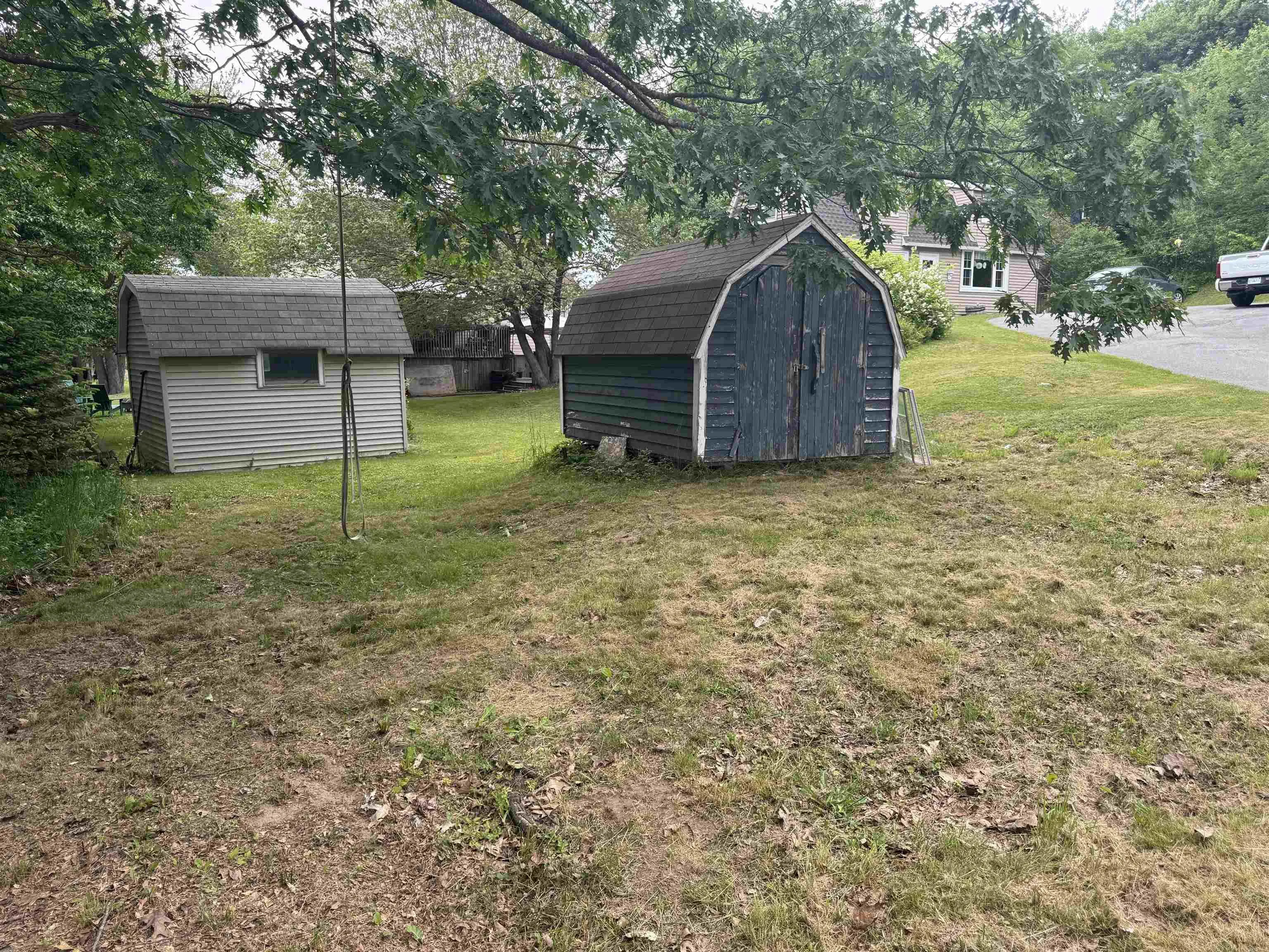 10 North Street, Bedford, NS B4A 2M9, 3 Bedrooms Bedrooms, ,2 BathroomsBathrooms,Residential,For Sale,North,202515951