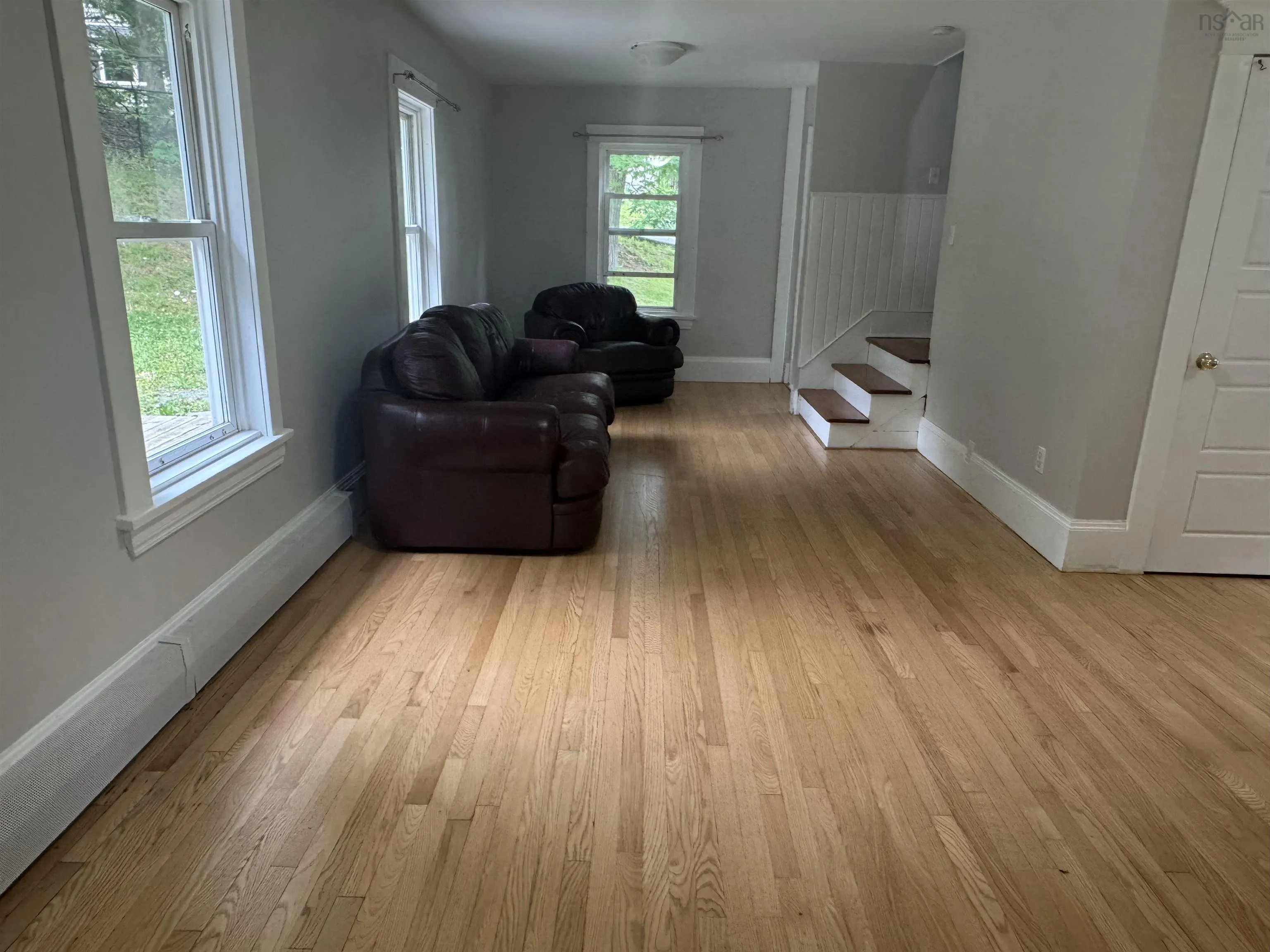 10 North Street, Bedford, NS B4A 2M9, 3 Bedrooms Bedrooms, ,2 BathroomsBathrooms,Residential,For Sale,North,202515951